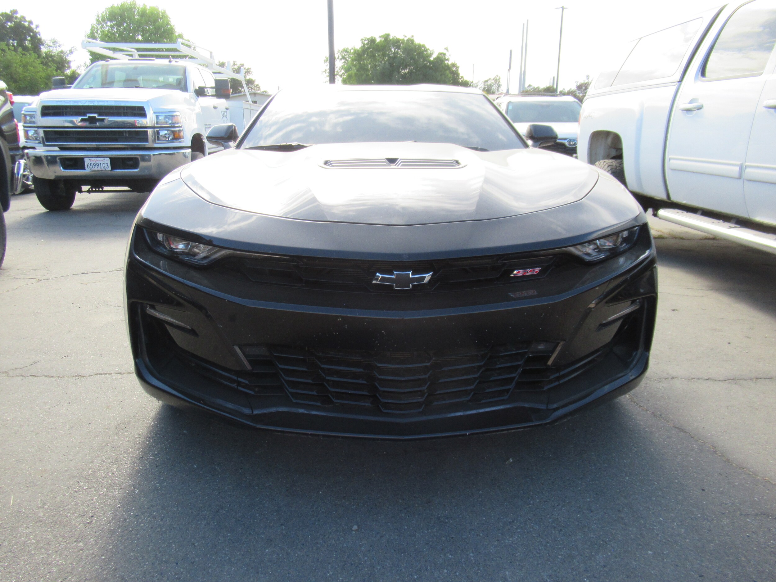 2024 Chevrolet Camaro Coupe photo 2