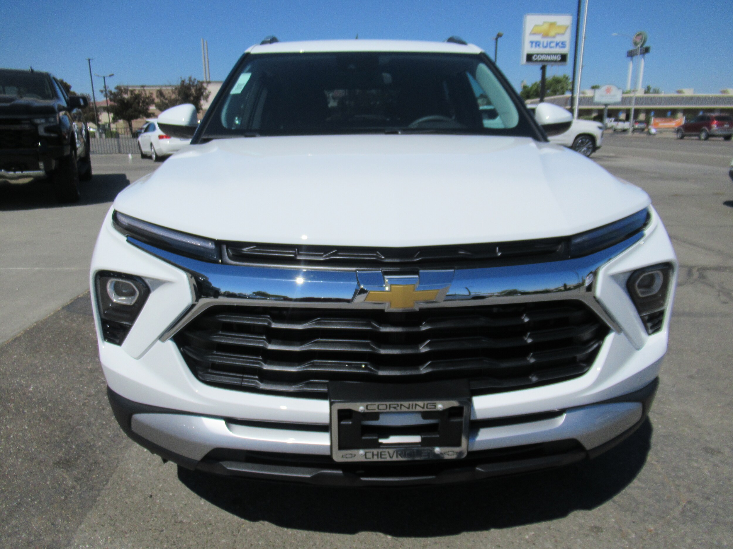 2026 Chevrolet Trailblazer LT photo 2