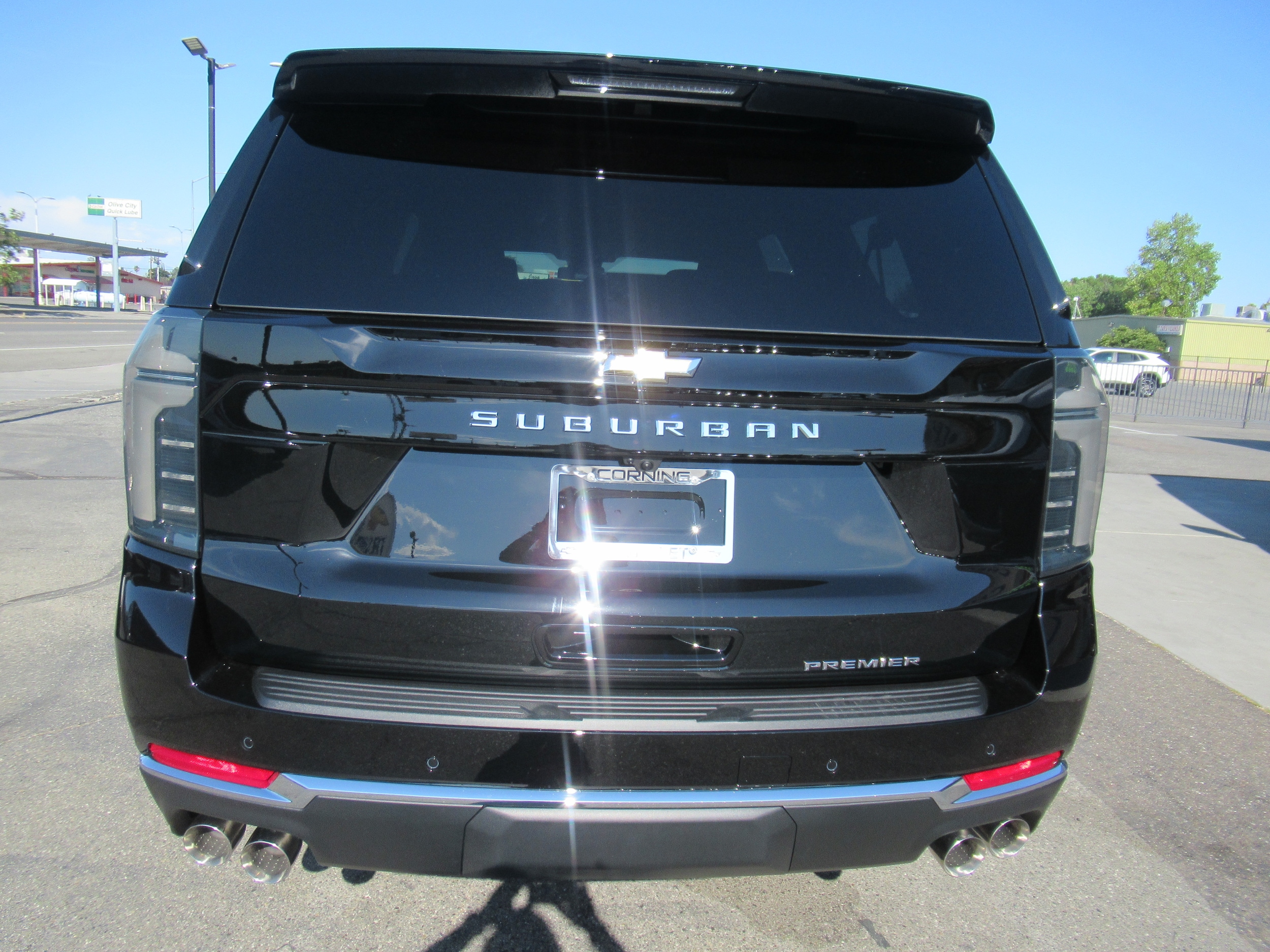 2025 Chevrolet Suburban Premier - Photo 6