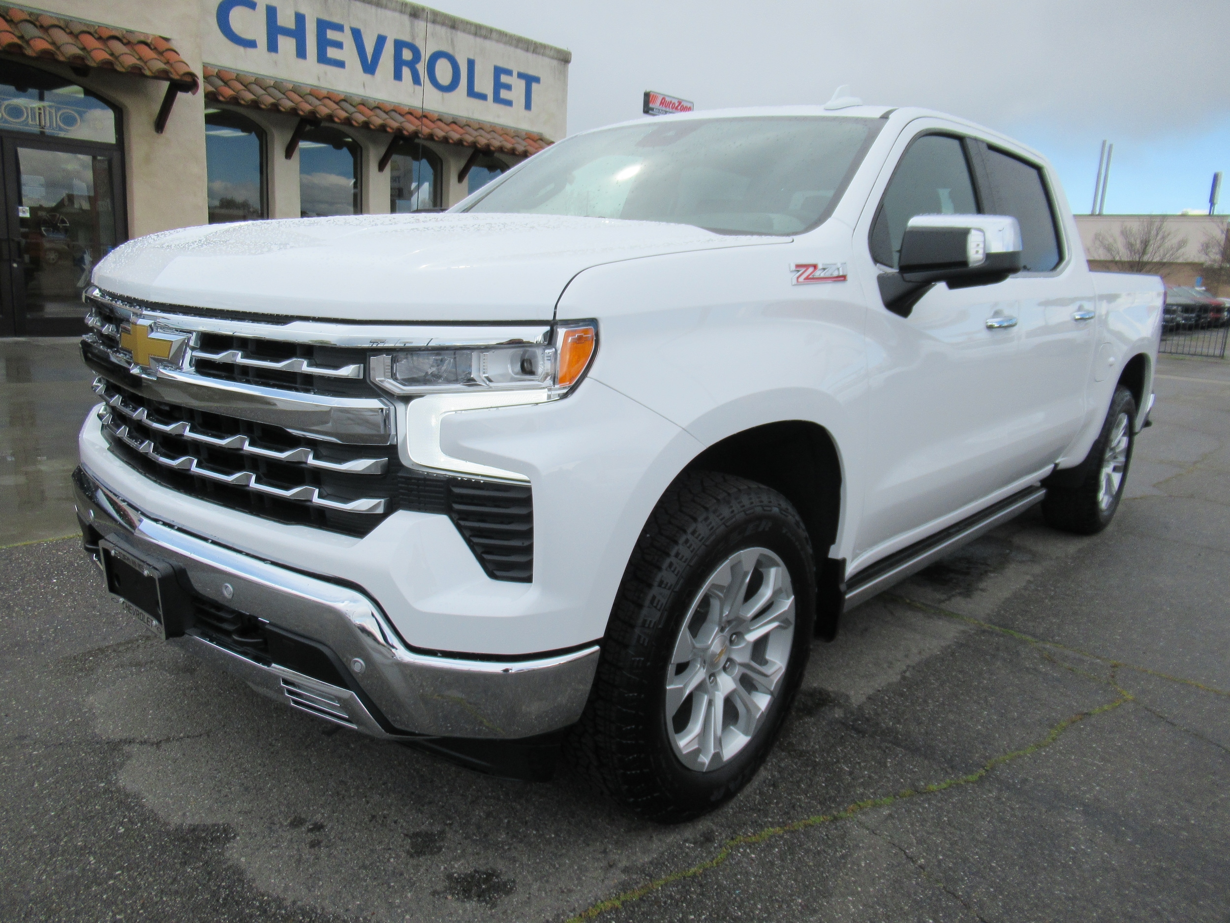 2025 Chevrolet Silverado 1500 LTZ