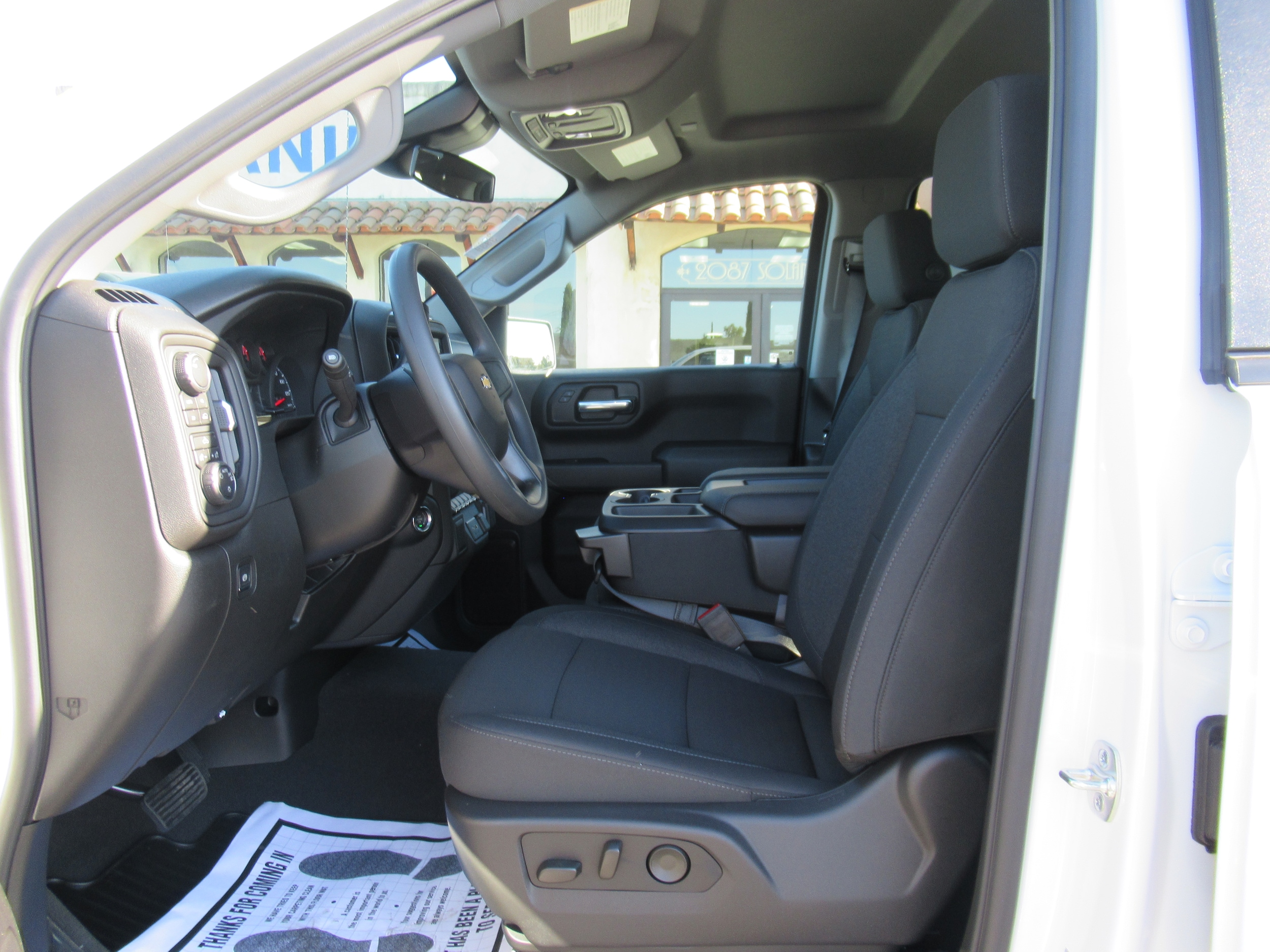 2025 Chevrolet Silverado 1500 Custom - Photo 7
