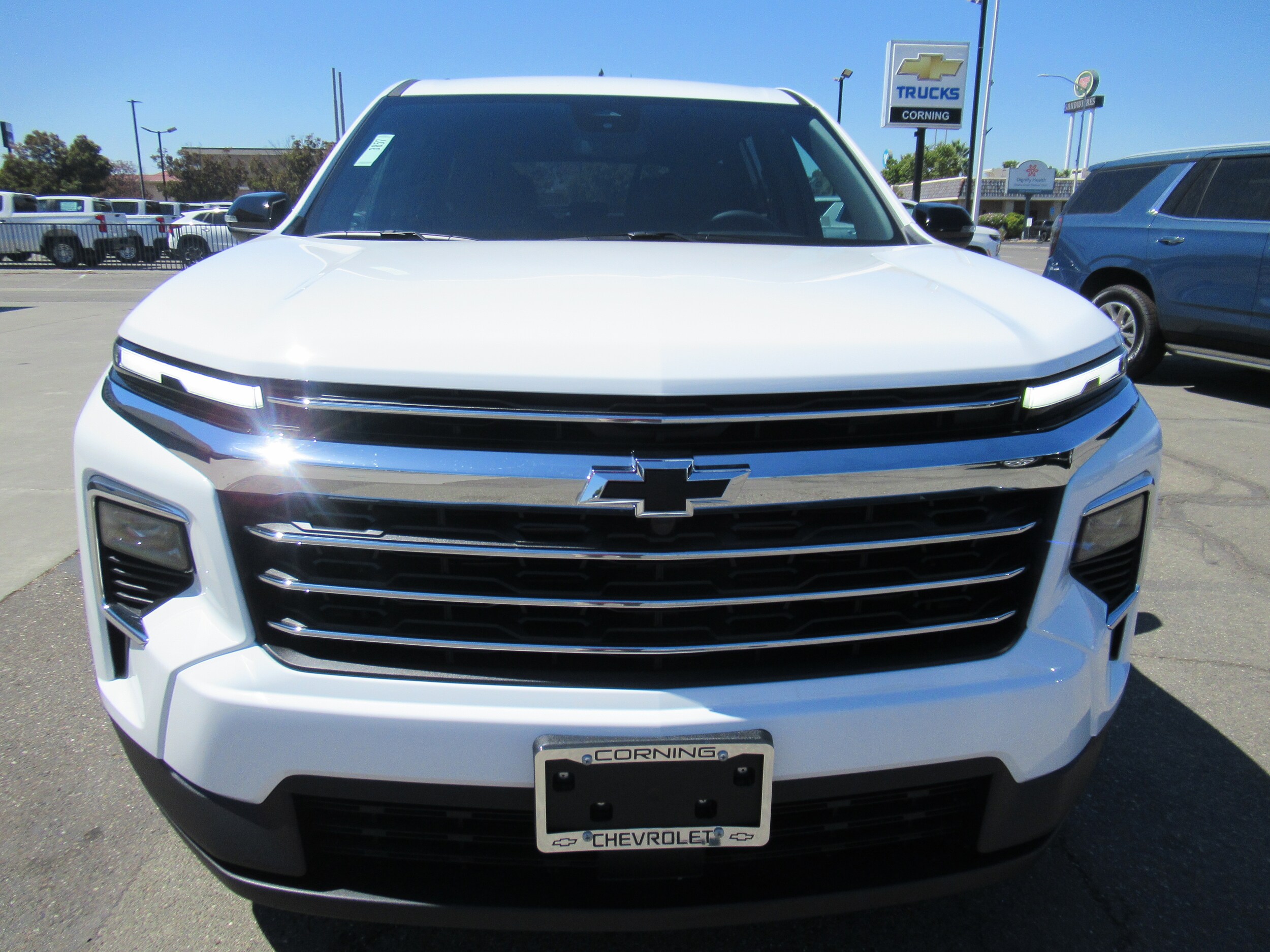 2026 Chevrolet Traverse photo 2