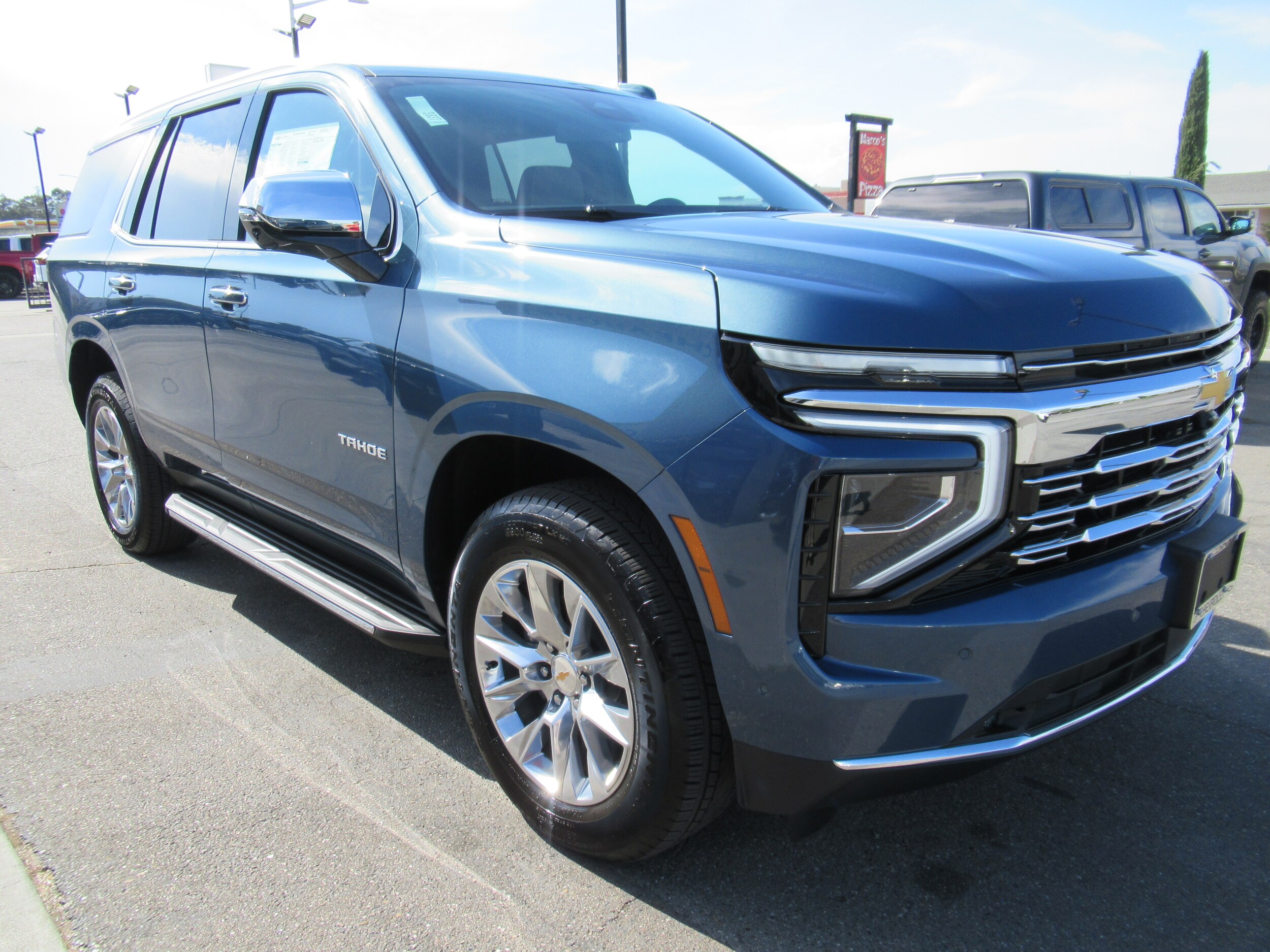 2025 Chevrolet Tahoe Premier photo 3