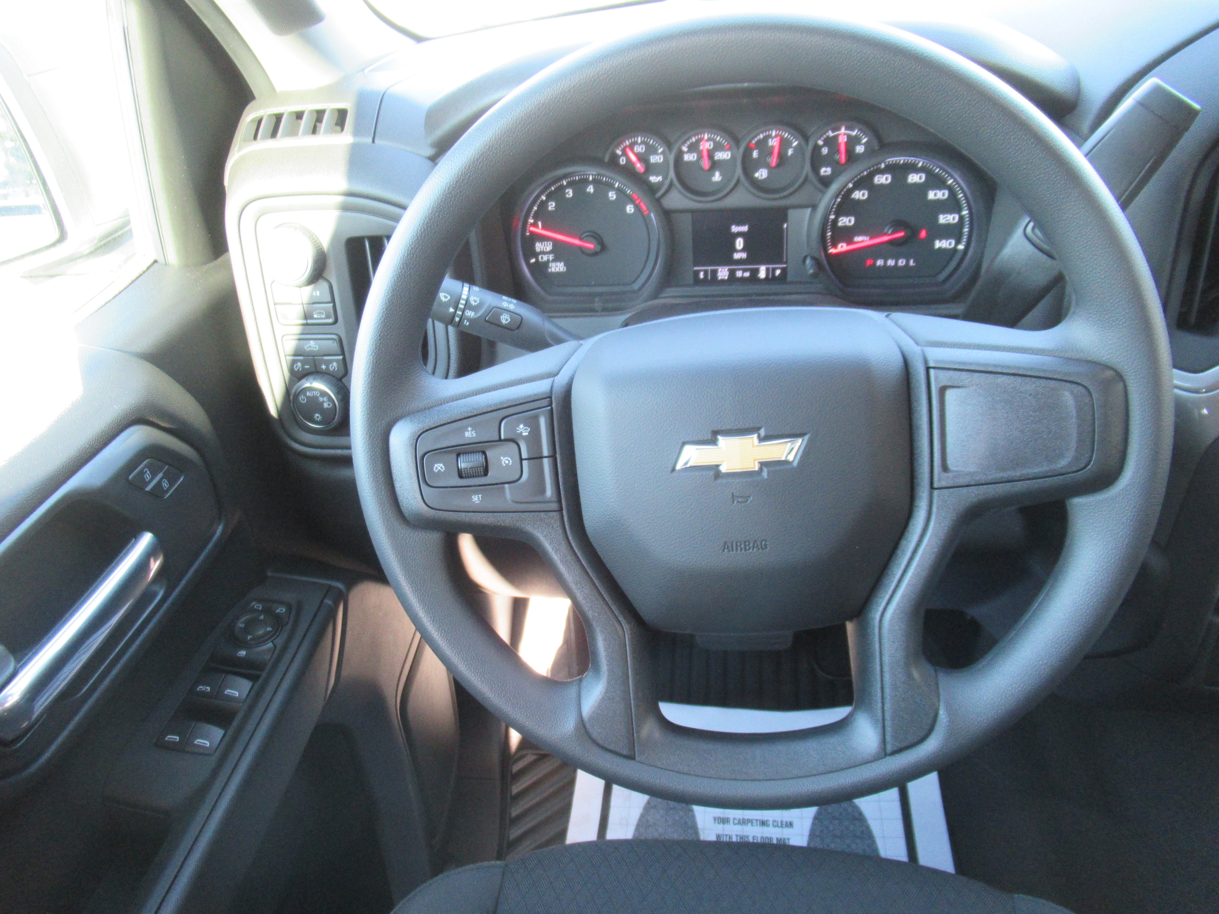 2025 Chevrolet Silverado 1500 Custom - Photo 11