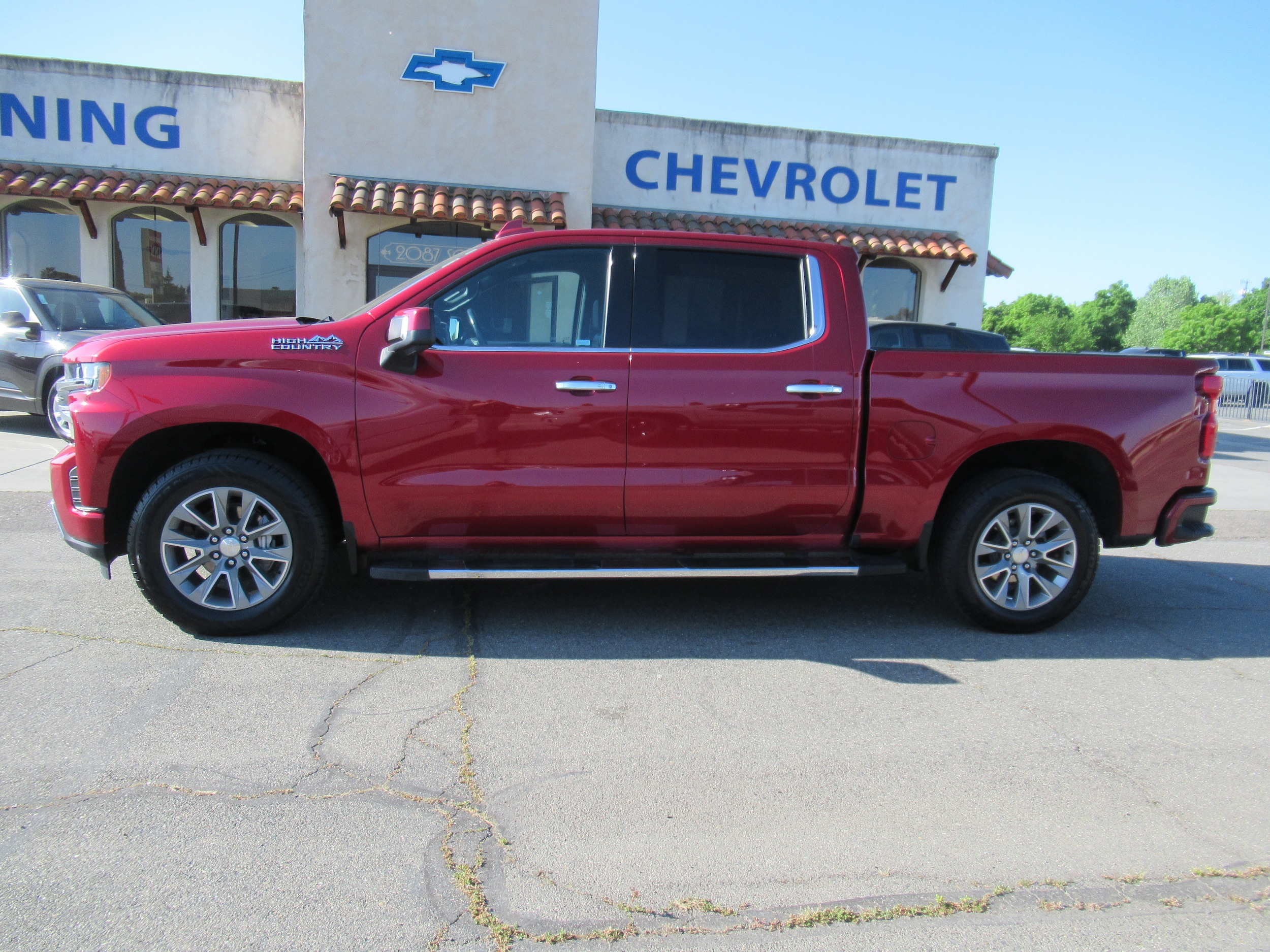 Used 2019 Chevrolet Silverado 1500 High Country with VIN 3GCUYHED0KG110002 for sale in Corning, CA