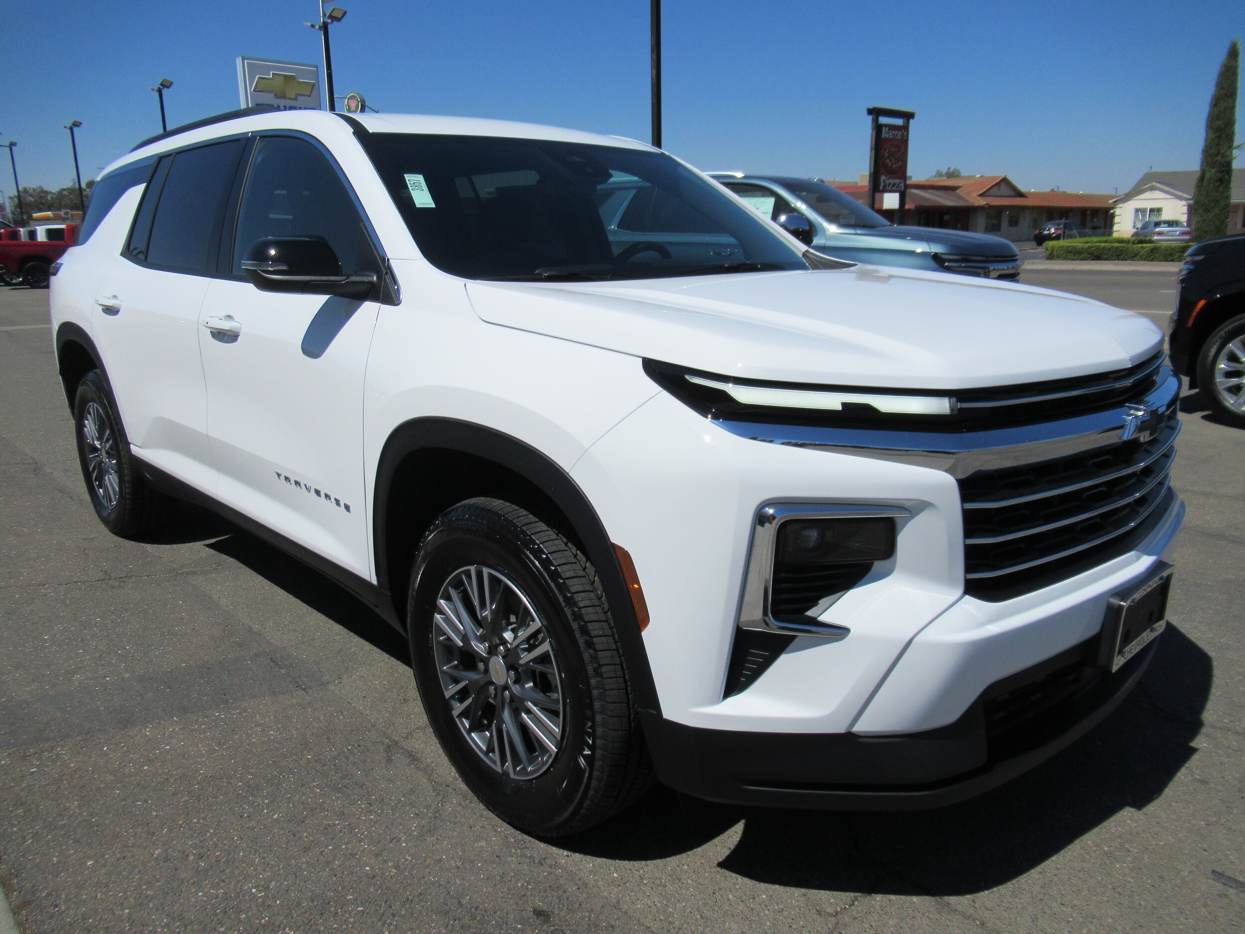 2026 Chevrolet Traverse photo 3