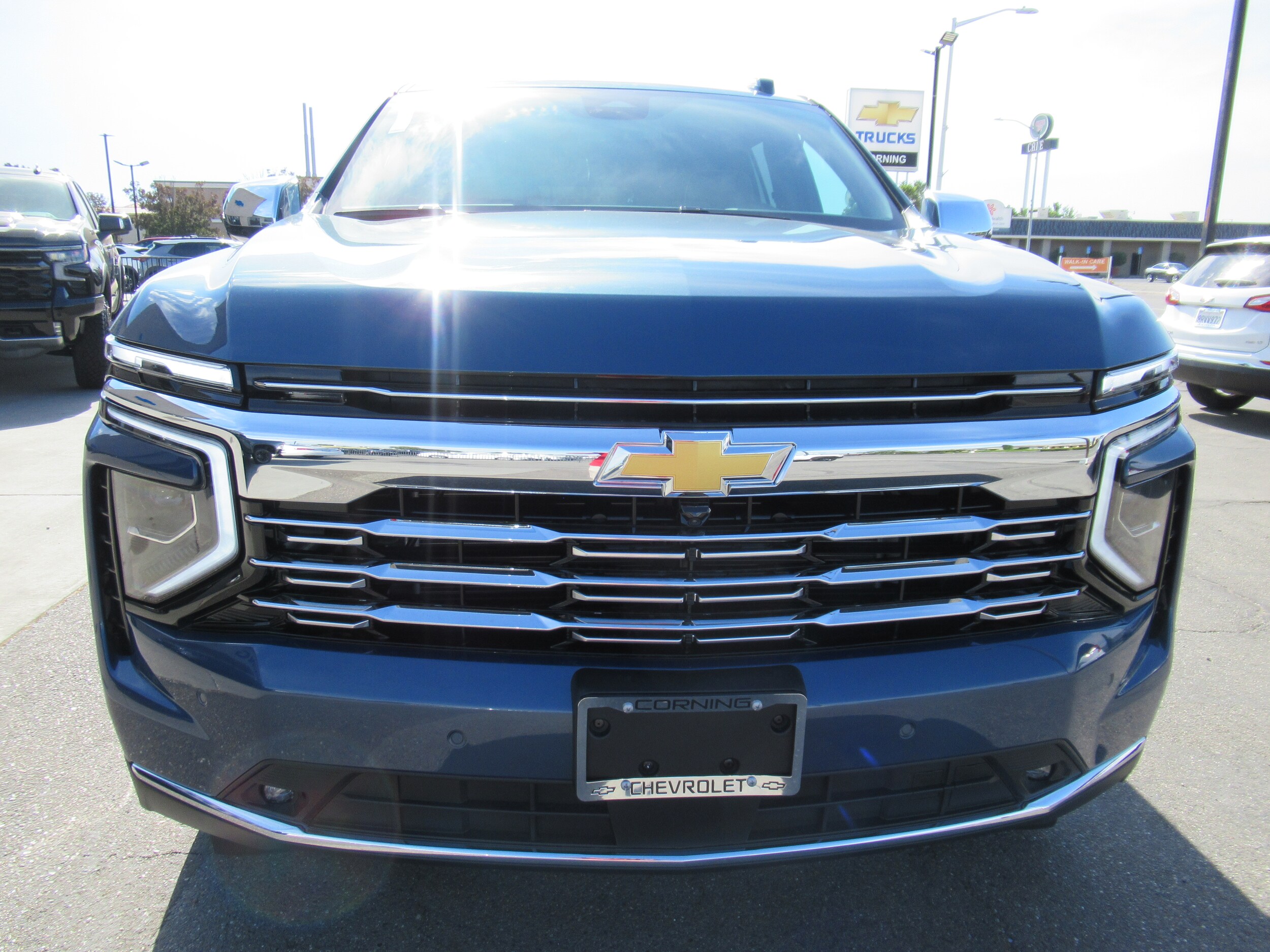 2025 Chevrolet Tahoe Premier photo 2