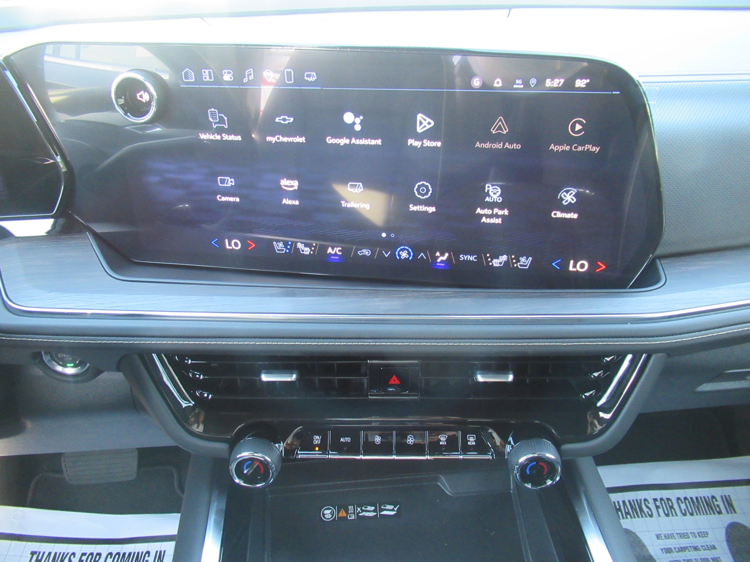 2025 Chevrolet Suburban Premier - Photo 12