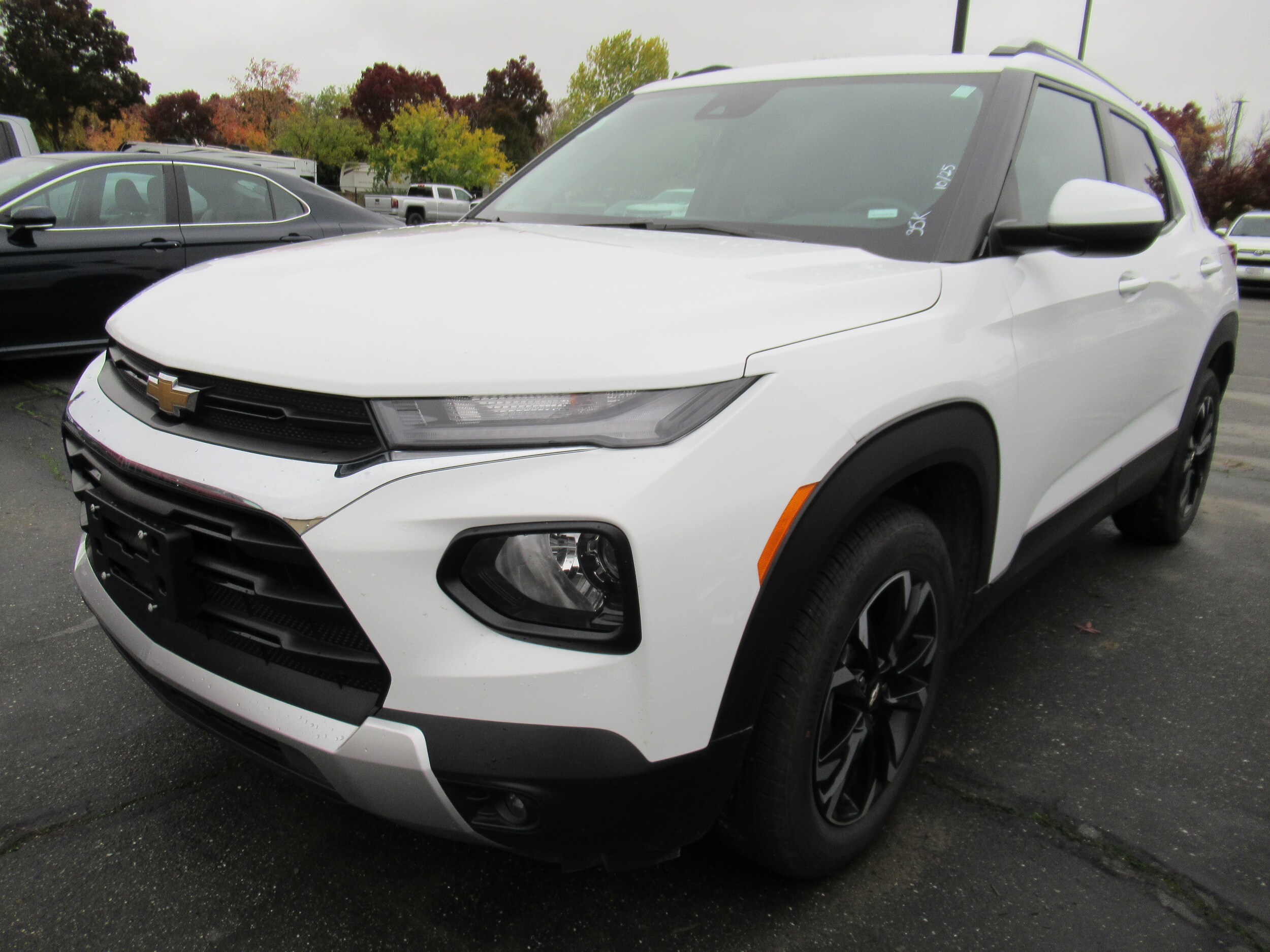 2023 Chevrolet Trailblazer LT photo 3