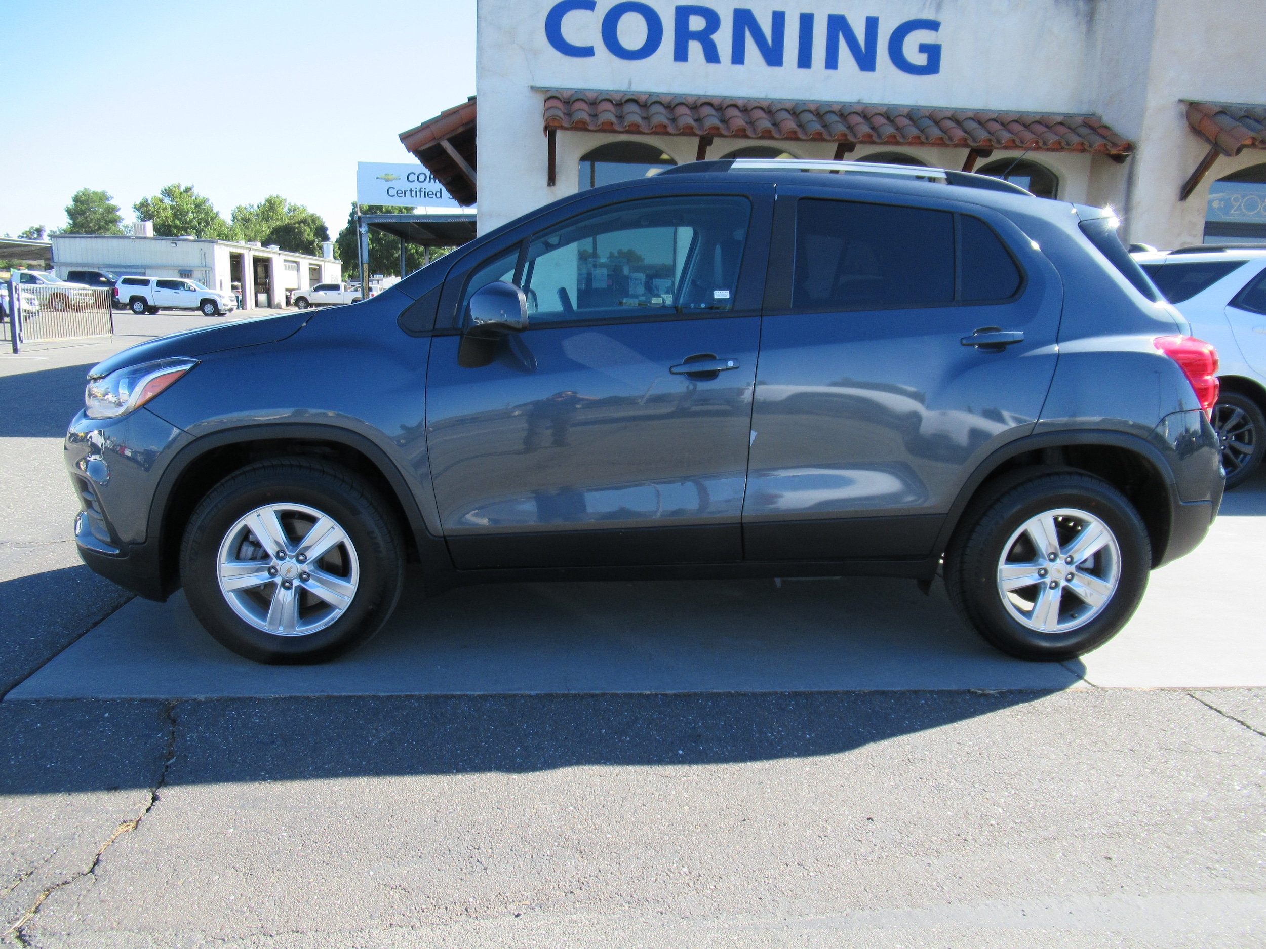 Used 2021 Chevrolet Trax LT with VIN KL7CJPSB2MB333440 for sale in Corning, CA