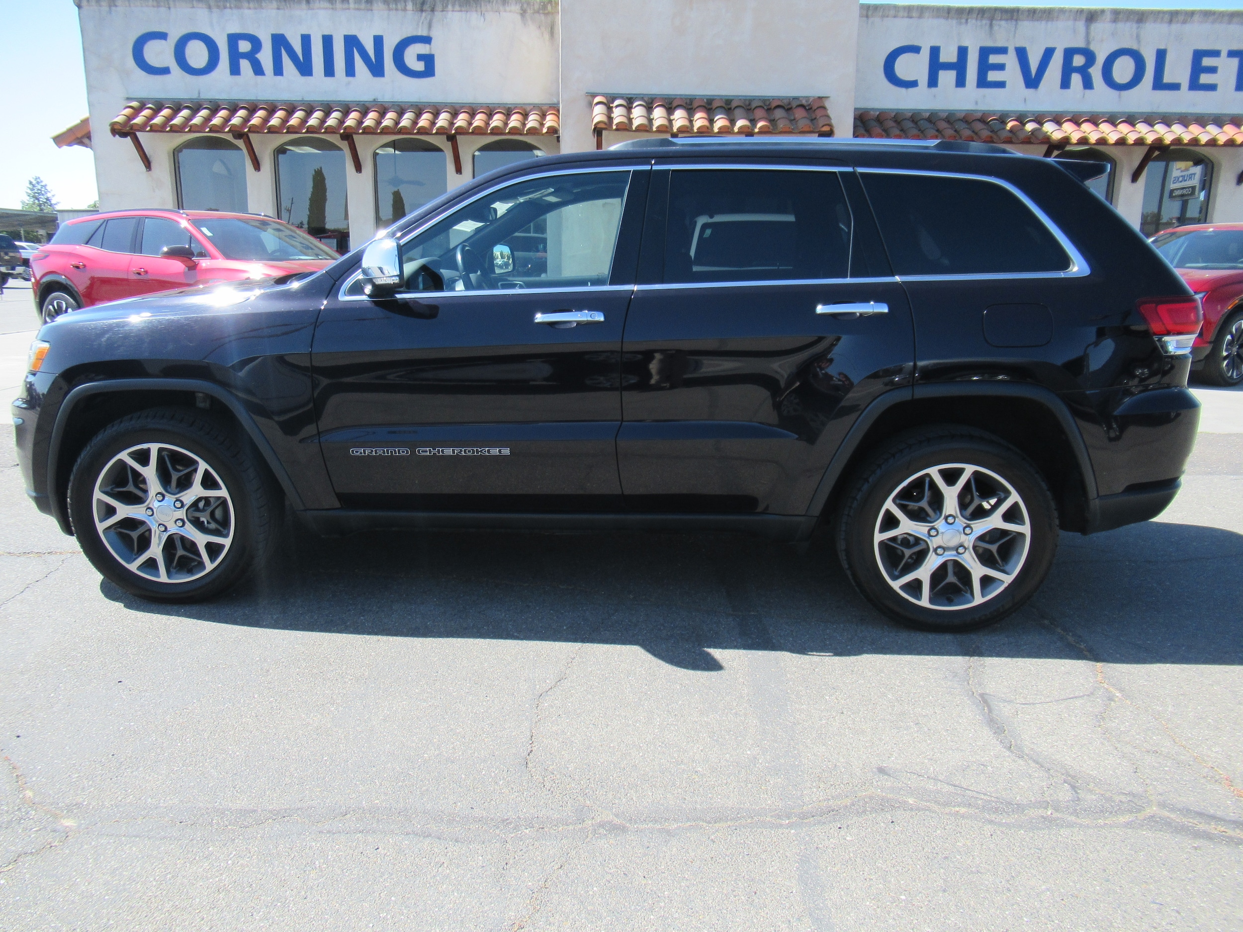 Used 2021 Jeep Grand Cherokee Limited with VIN 1C4RJFBG3MC667487 for sale in Corning, CA