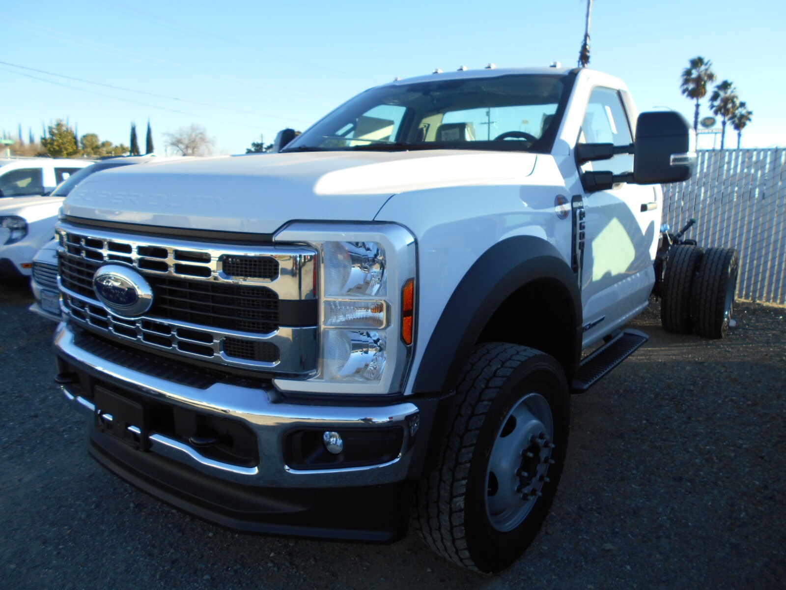 2024 Ford F-600 photo 3