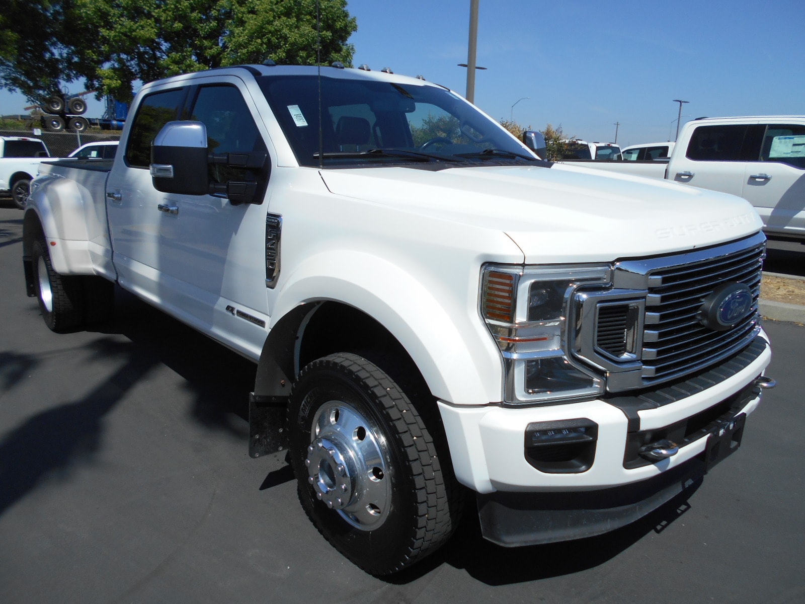 Used 2022 Ford F-450 Super Duty Platinum with VIN 1FT8W4DT8NED81183 for sale in Corning, CA
