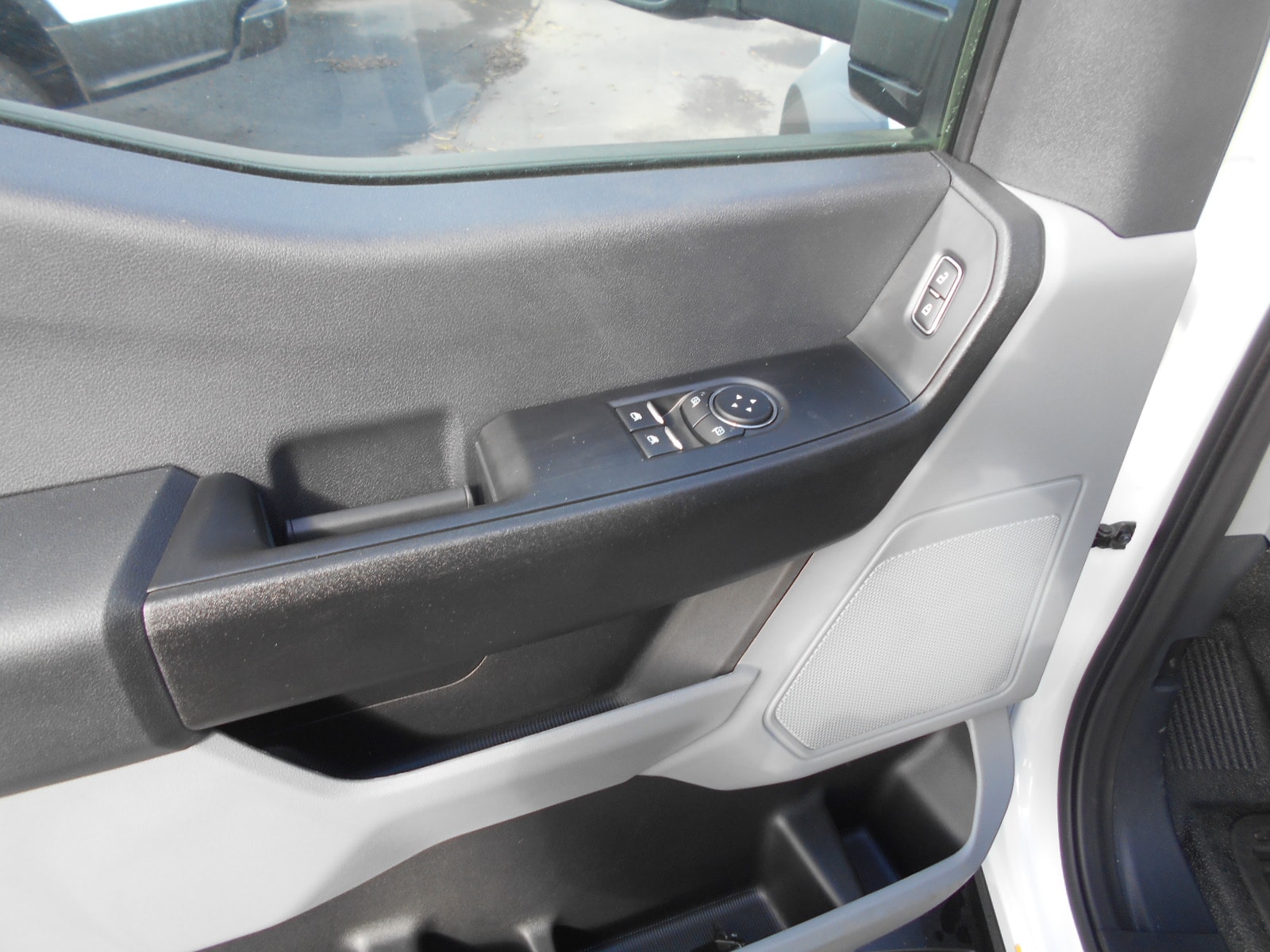 2024 Ford F-550 Chassis XL photo 6