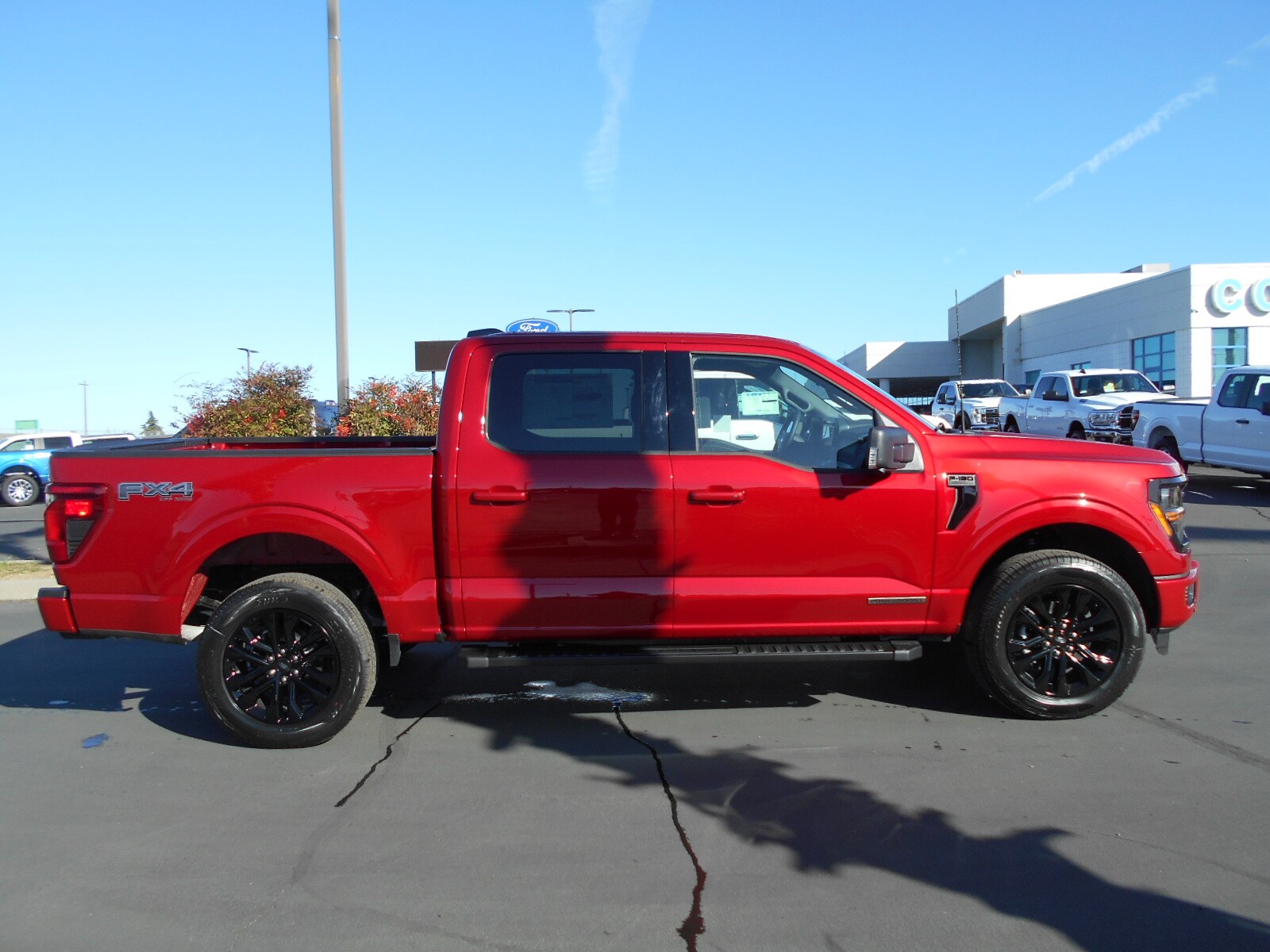 2025 Ford F-150 XLT photo 2
