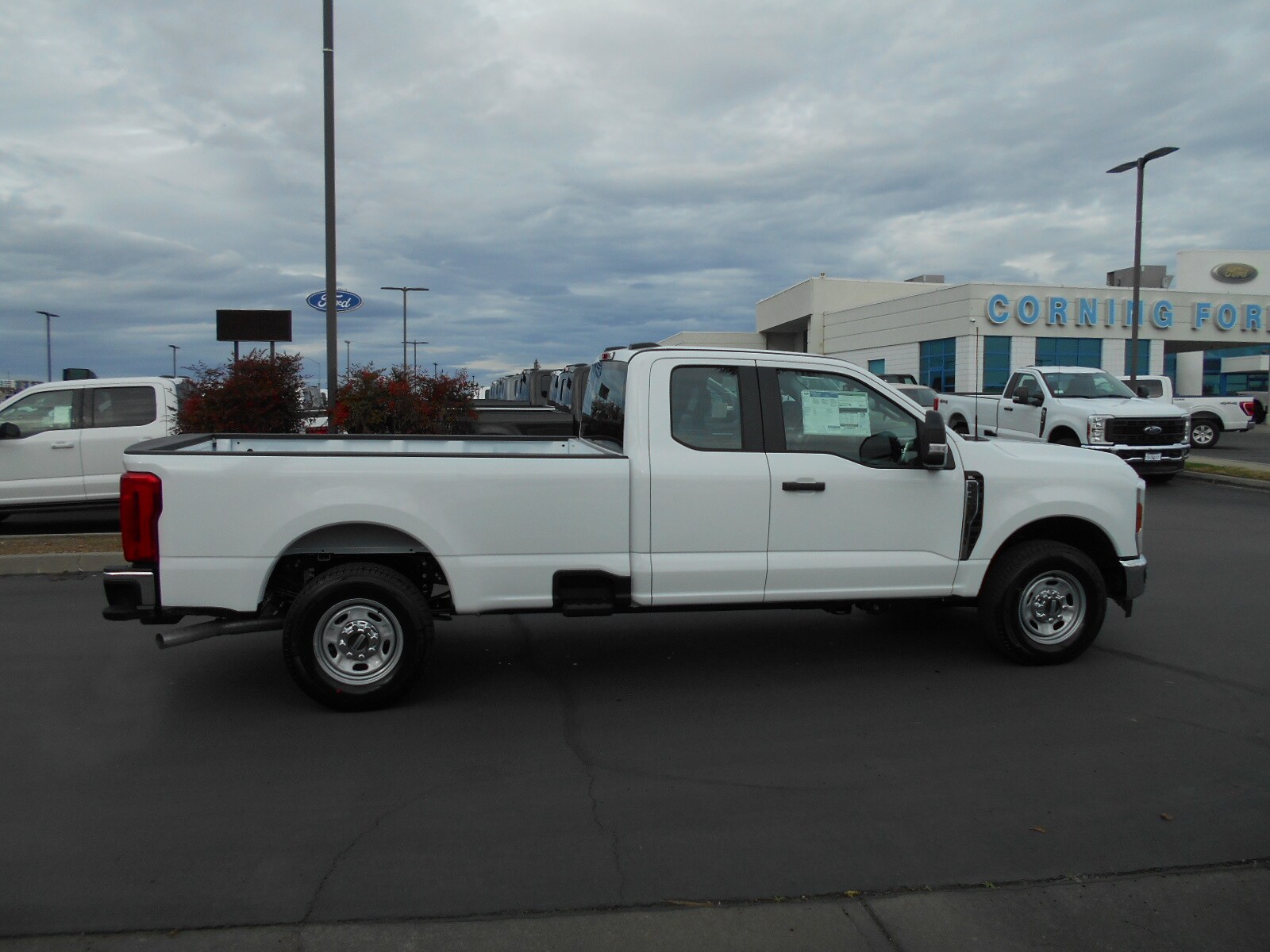 2025 Ford F-250 XL photo 2