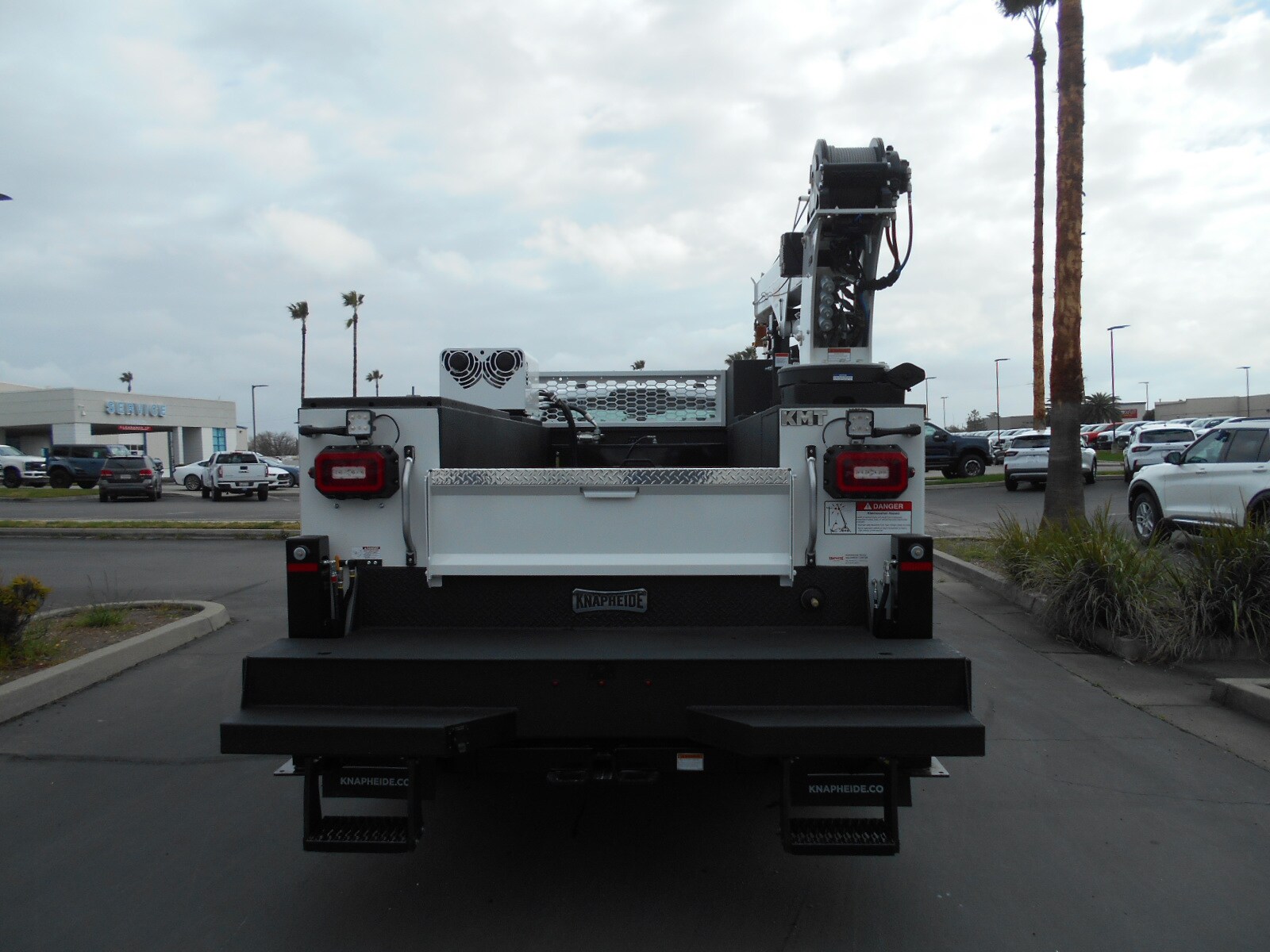 2024 Ford F-600 photo 3