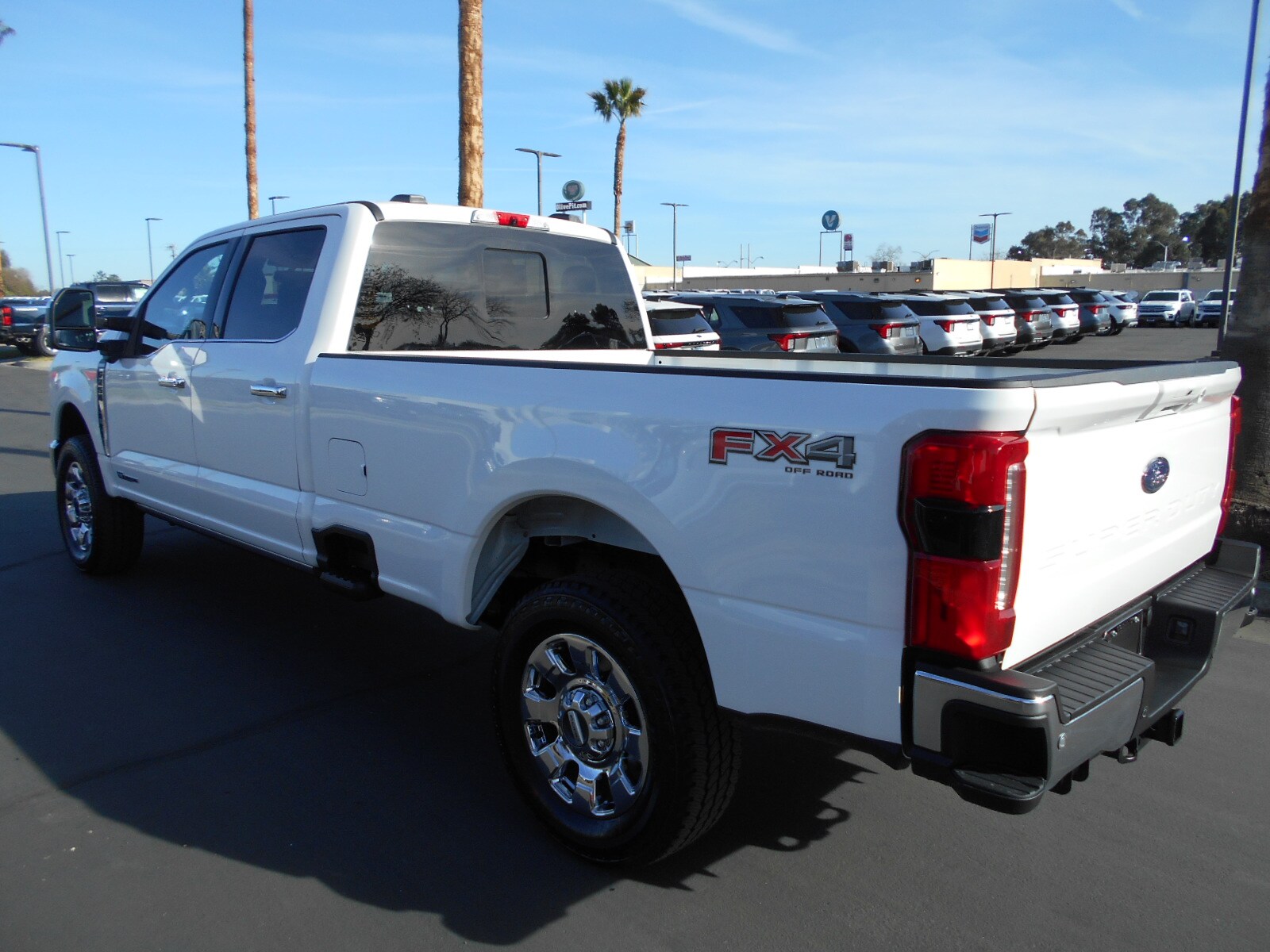 2025 Ford F-250 Lariat photo 3