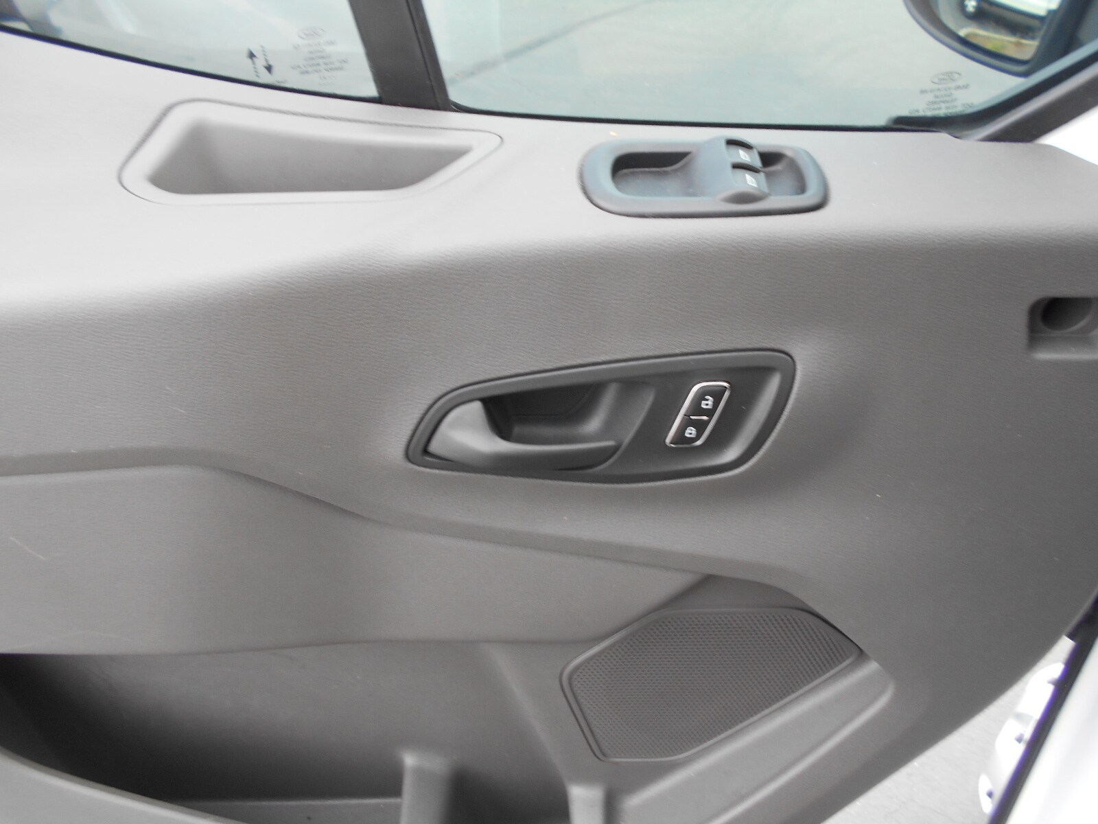 2023 Ford Transit photo 4