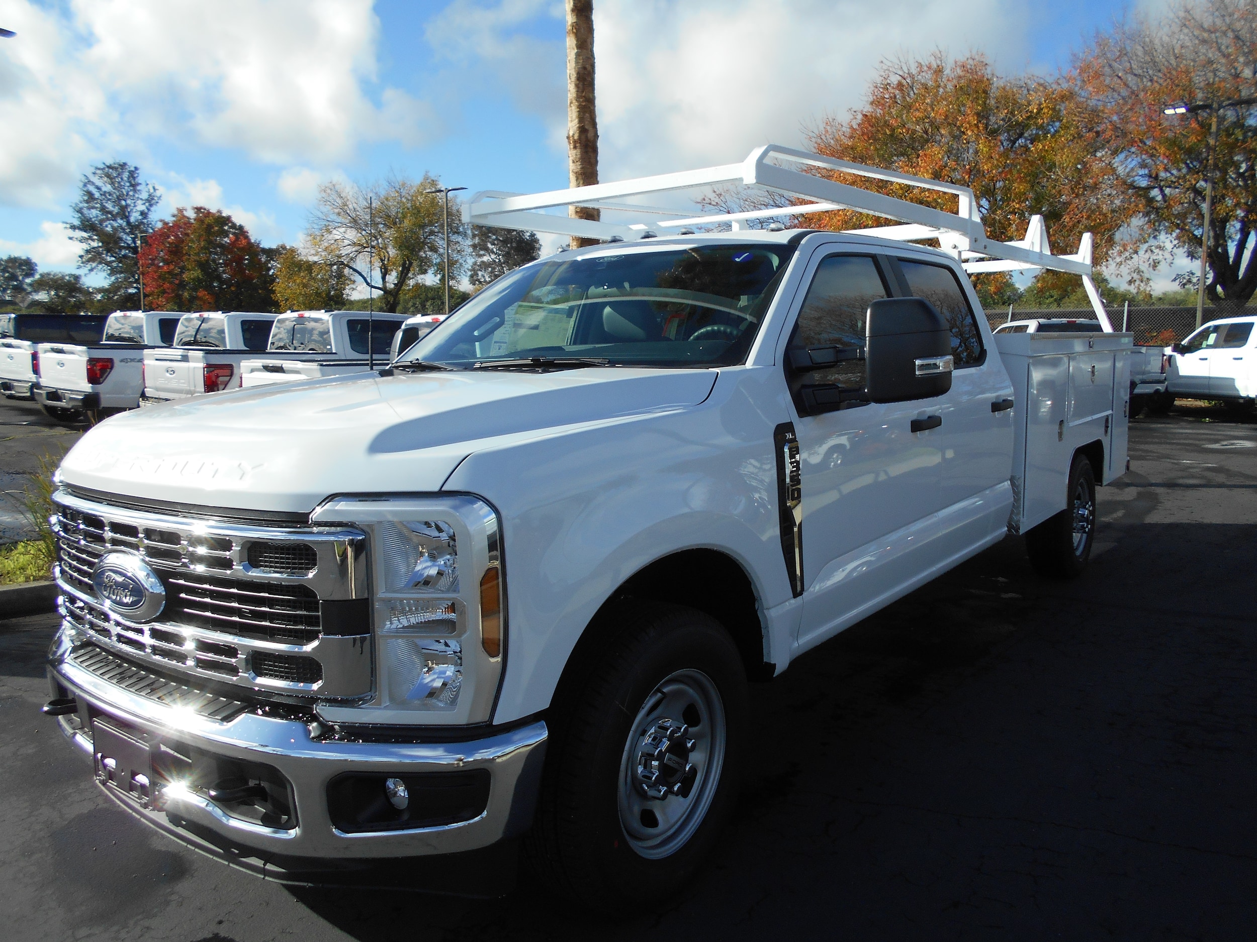 2026 Ford F-350 Super Duty Chassis Cab XL's photo
