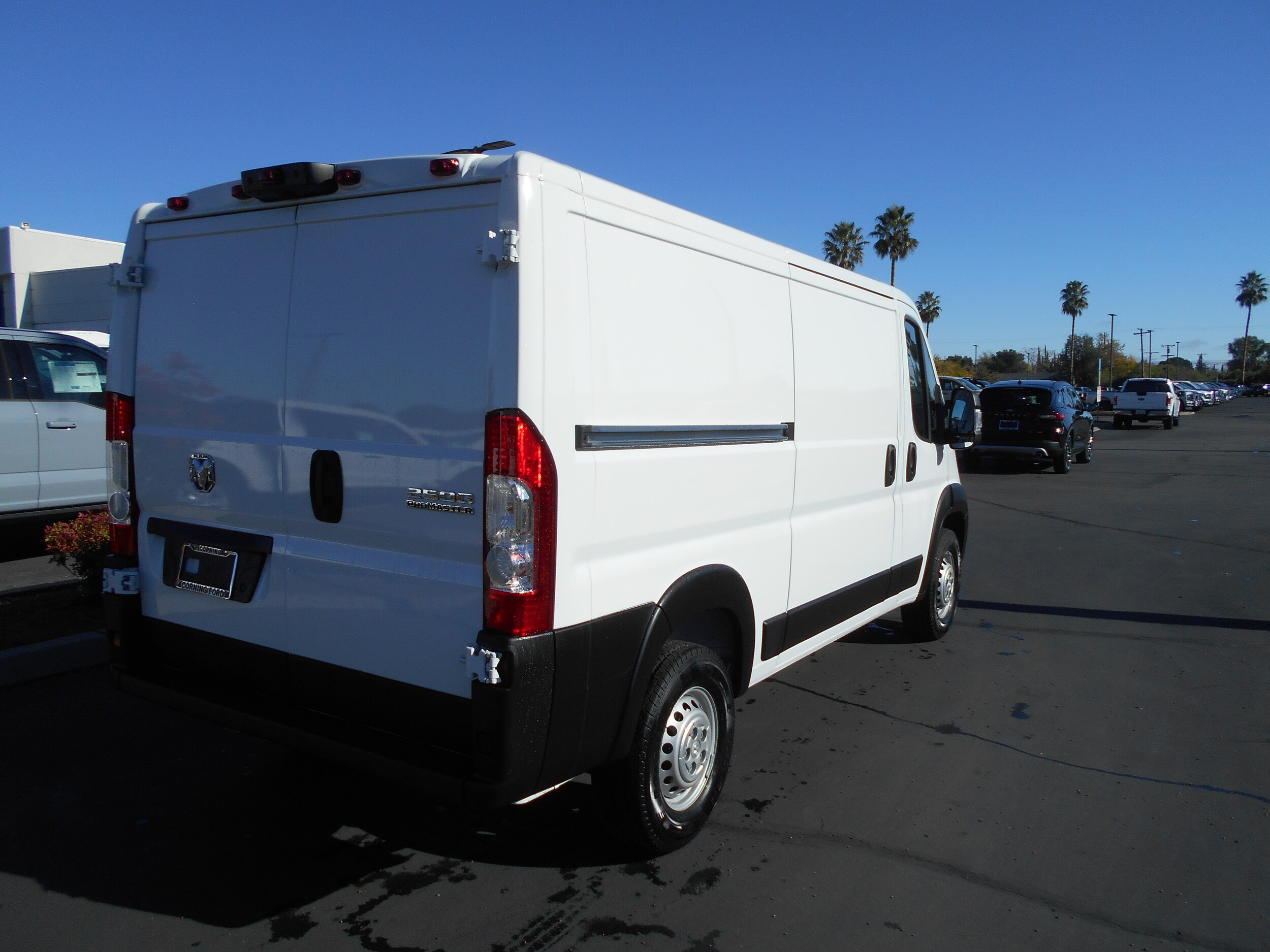 2025 Ram ProMaster 2500 Cargo Van photo 2