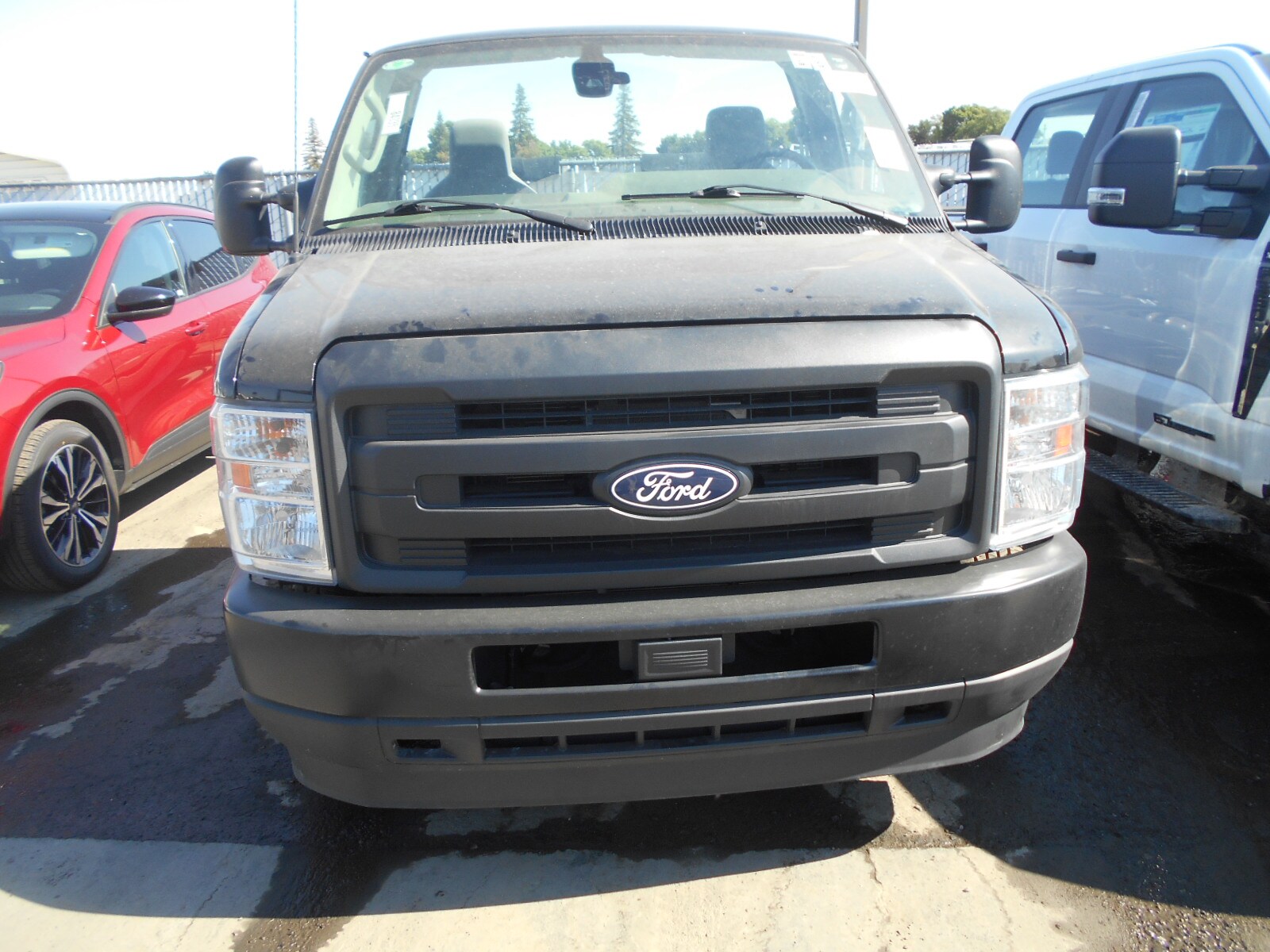 2026 Ford E-450 Cutaway XL photo 2