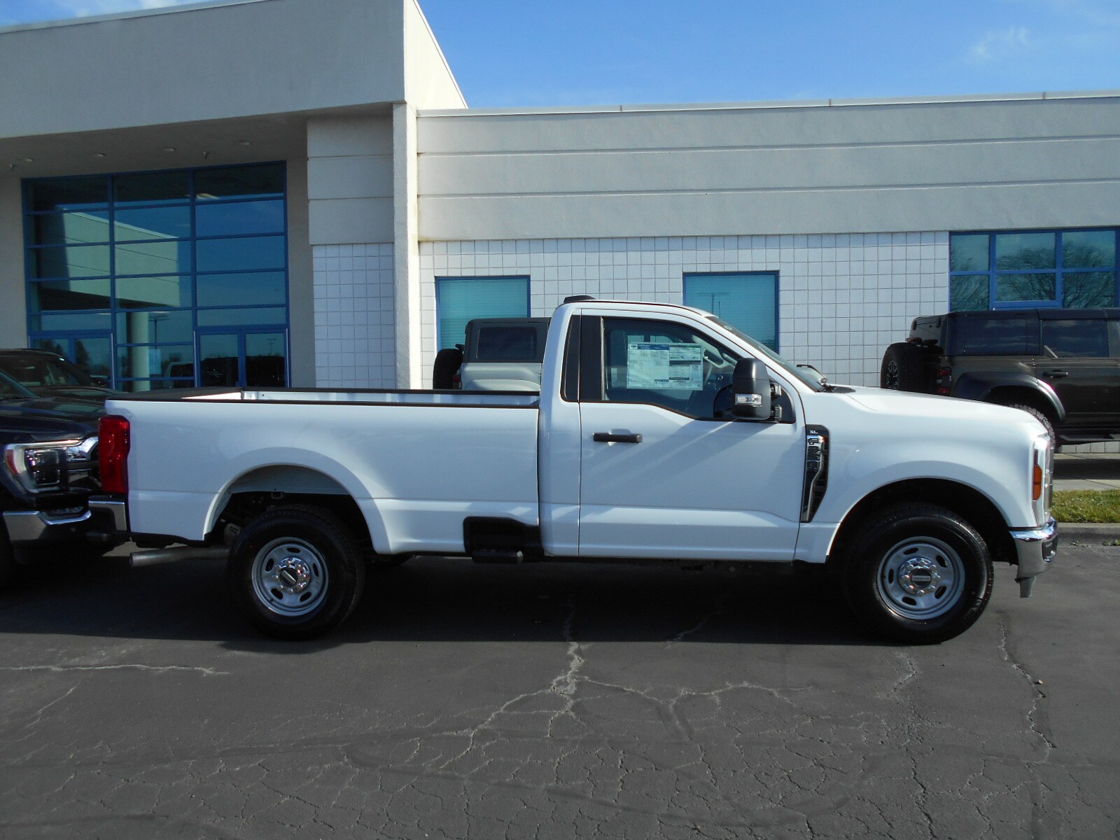 2025 Ford F-250 XL photo 2