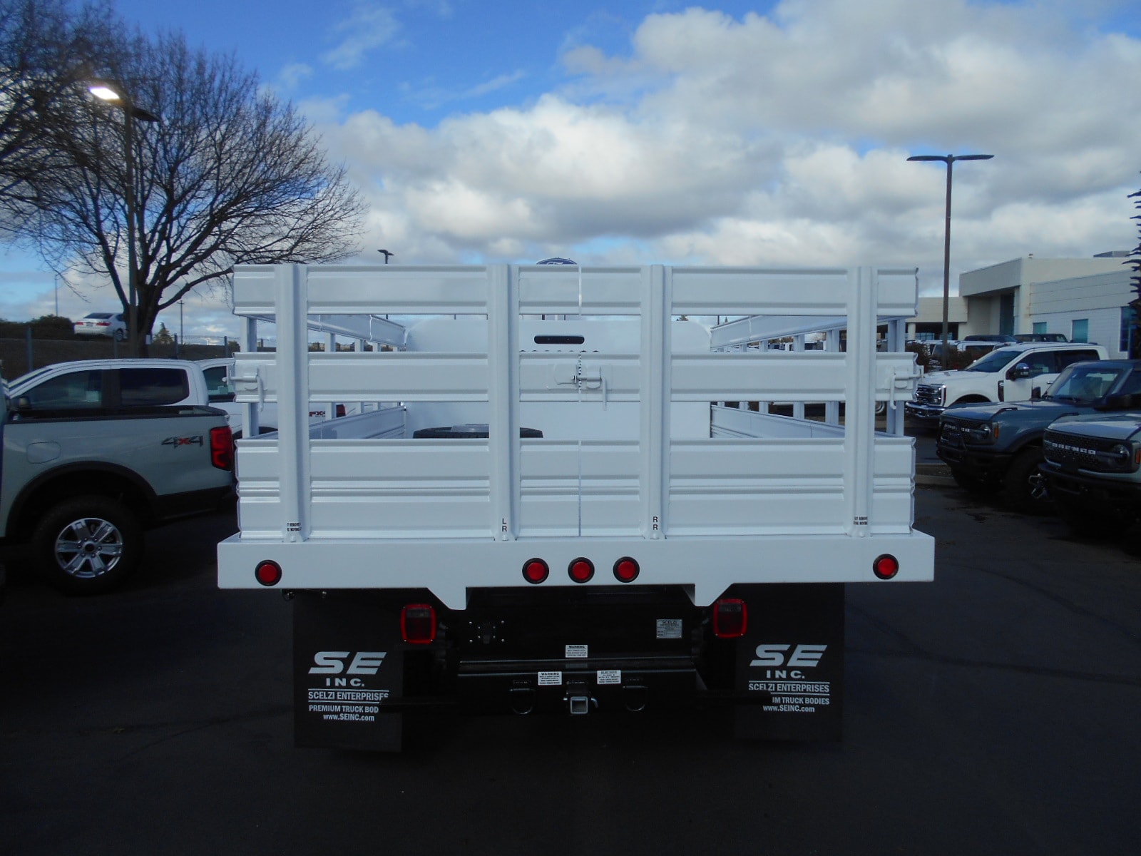 2024 Ford F-550 Chassis XL photo 3