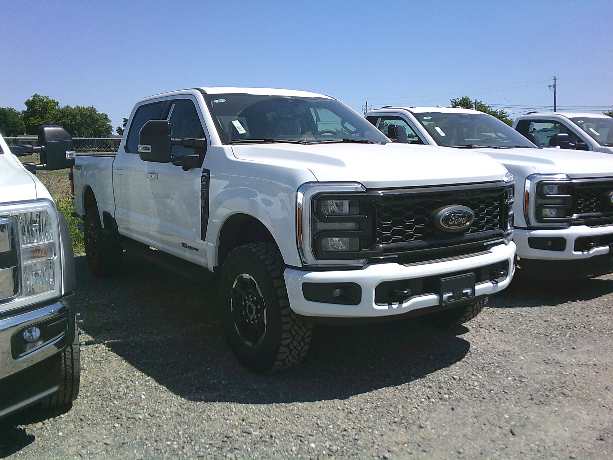 2026 Ford F-350 Lariat 4x4 Crew Cab 6-3/4' Box SRW's photo