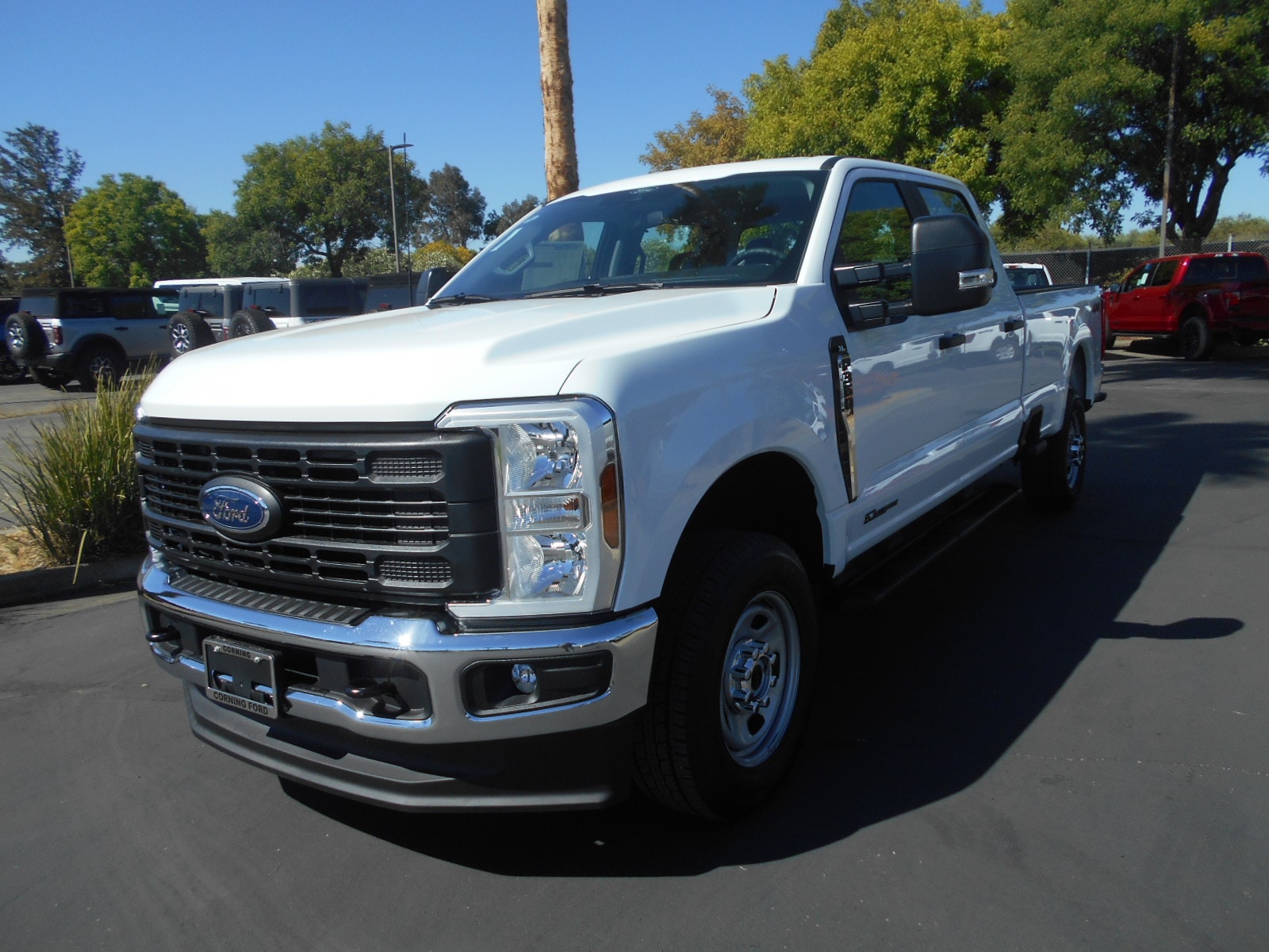 2025 Ford F-350 Super Duty XL's photo