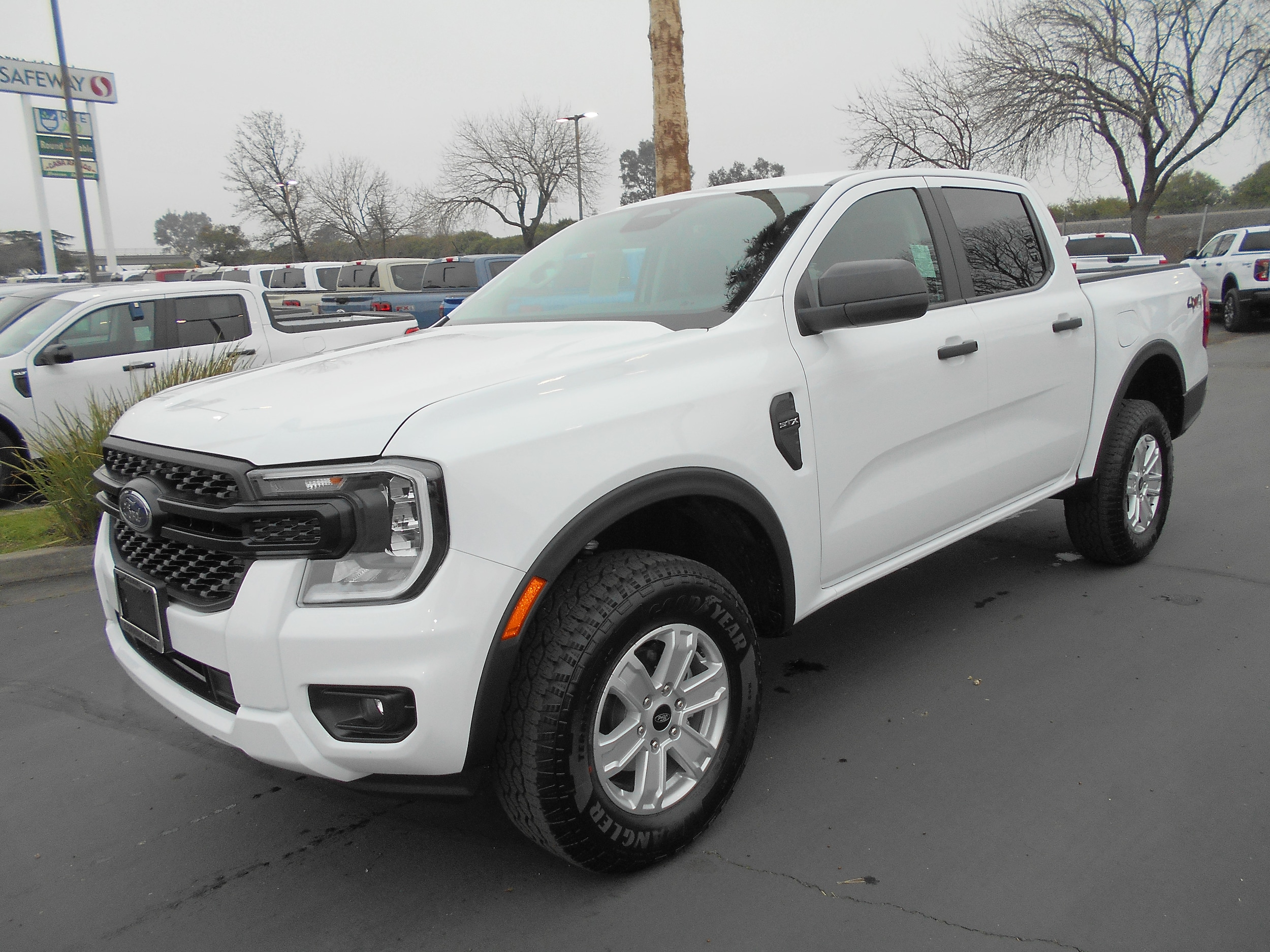 2025 Ford Ranger XL's photo