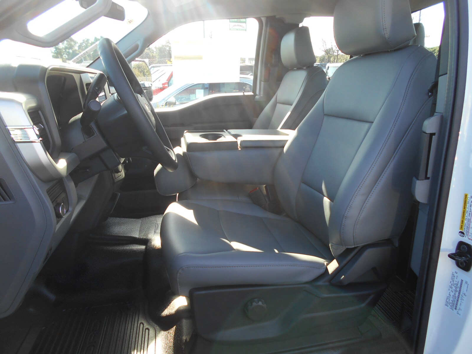 2025 Ford F-350 XL photo 4