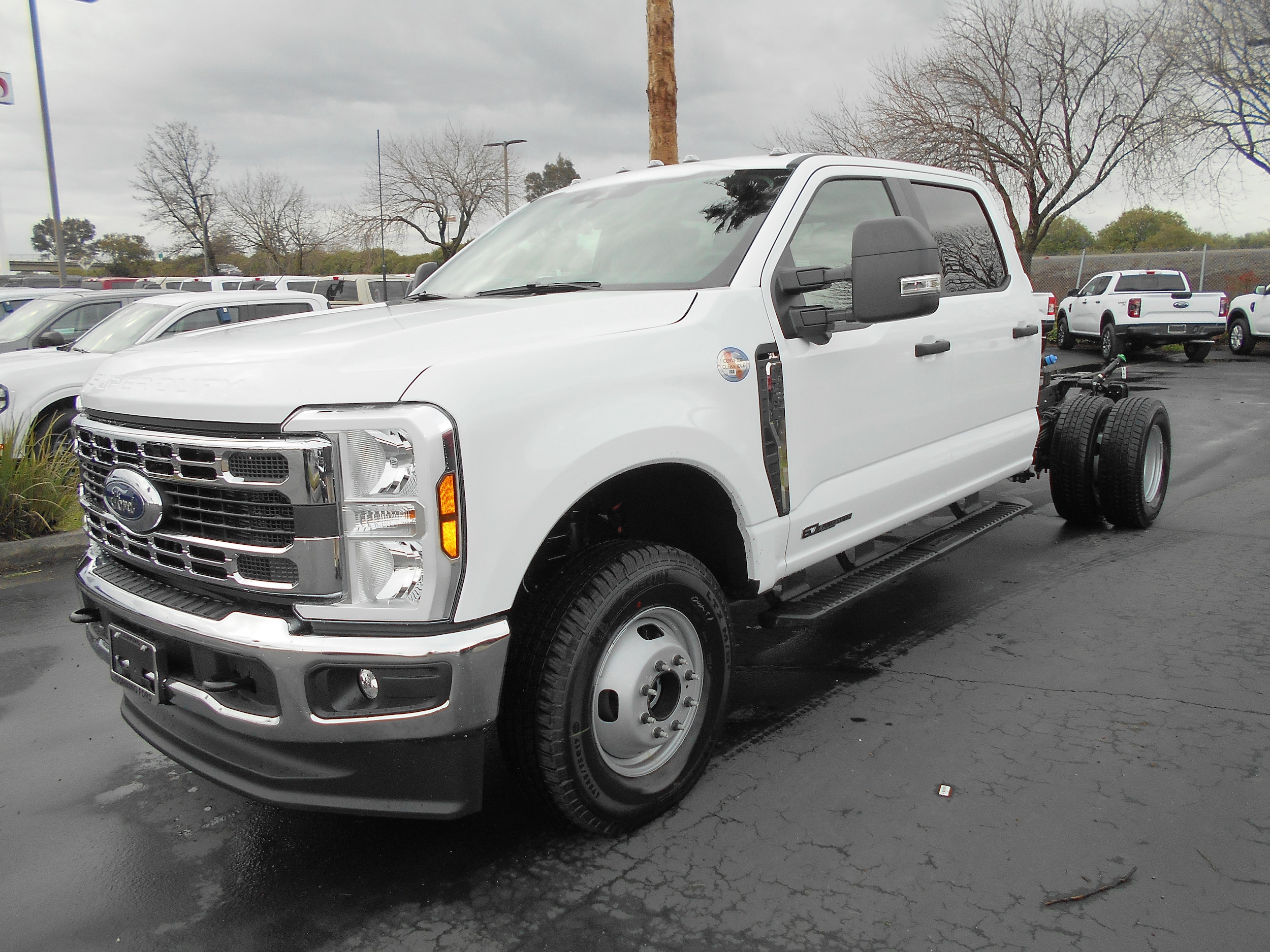 2026 Ford F-350 Super Duty Chassis Cab XL's photo