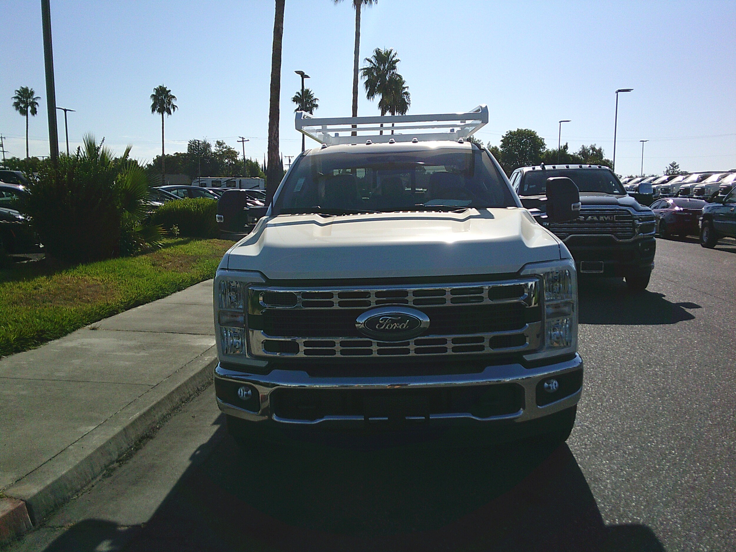 2025 Ford F-350 XL photo 2