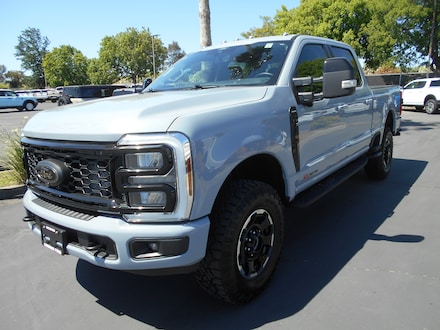 2025 Ford F-250 Leather Truck Crew Cab
