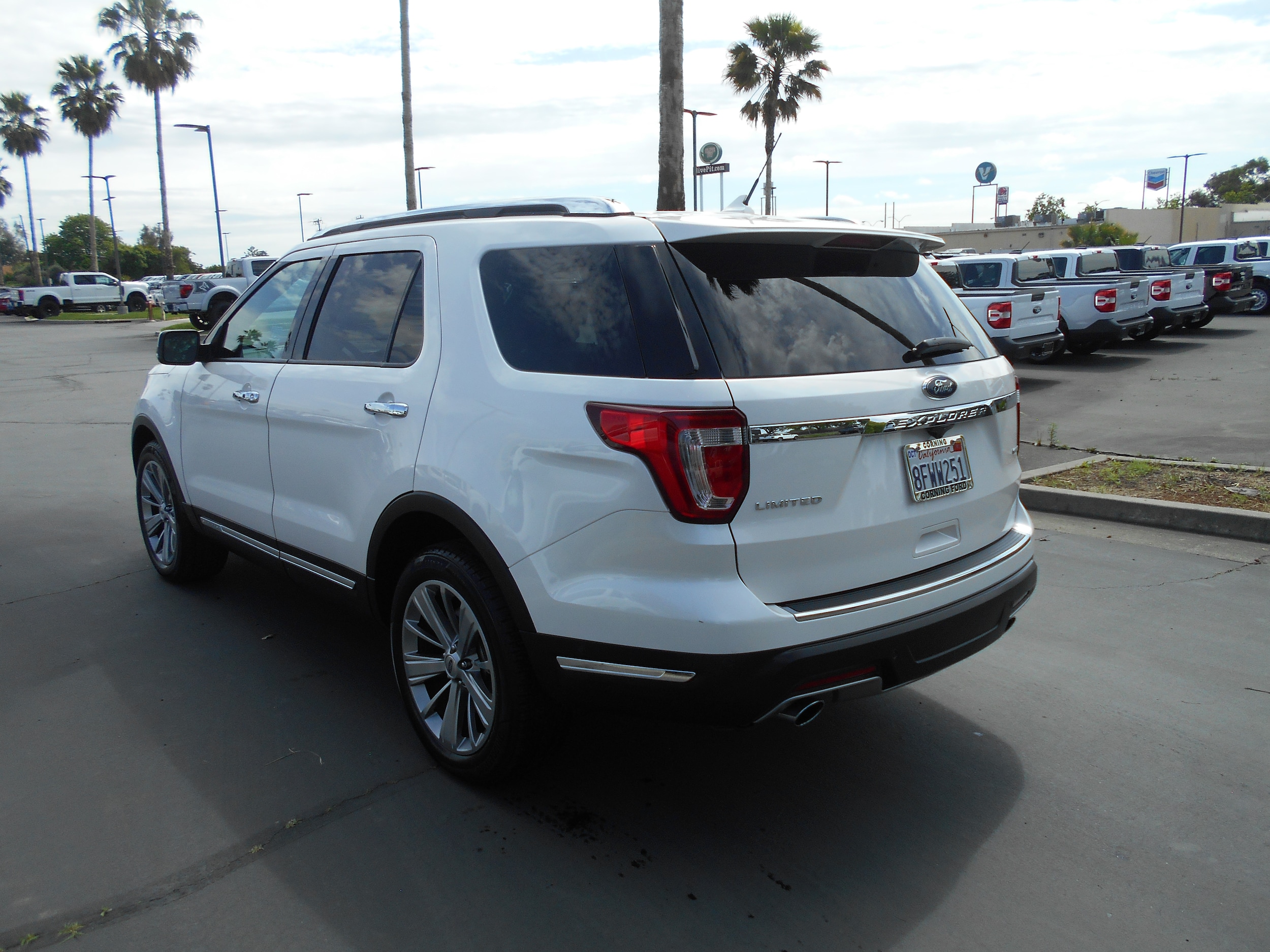 2018 Ford Explorer Leather photo 5