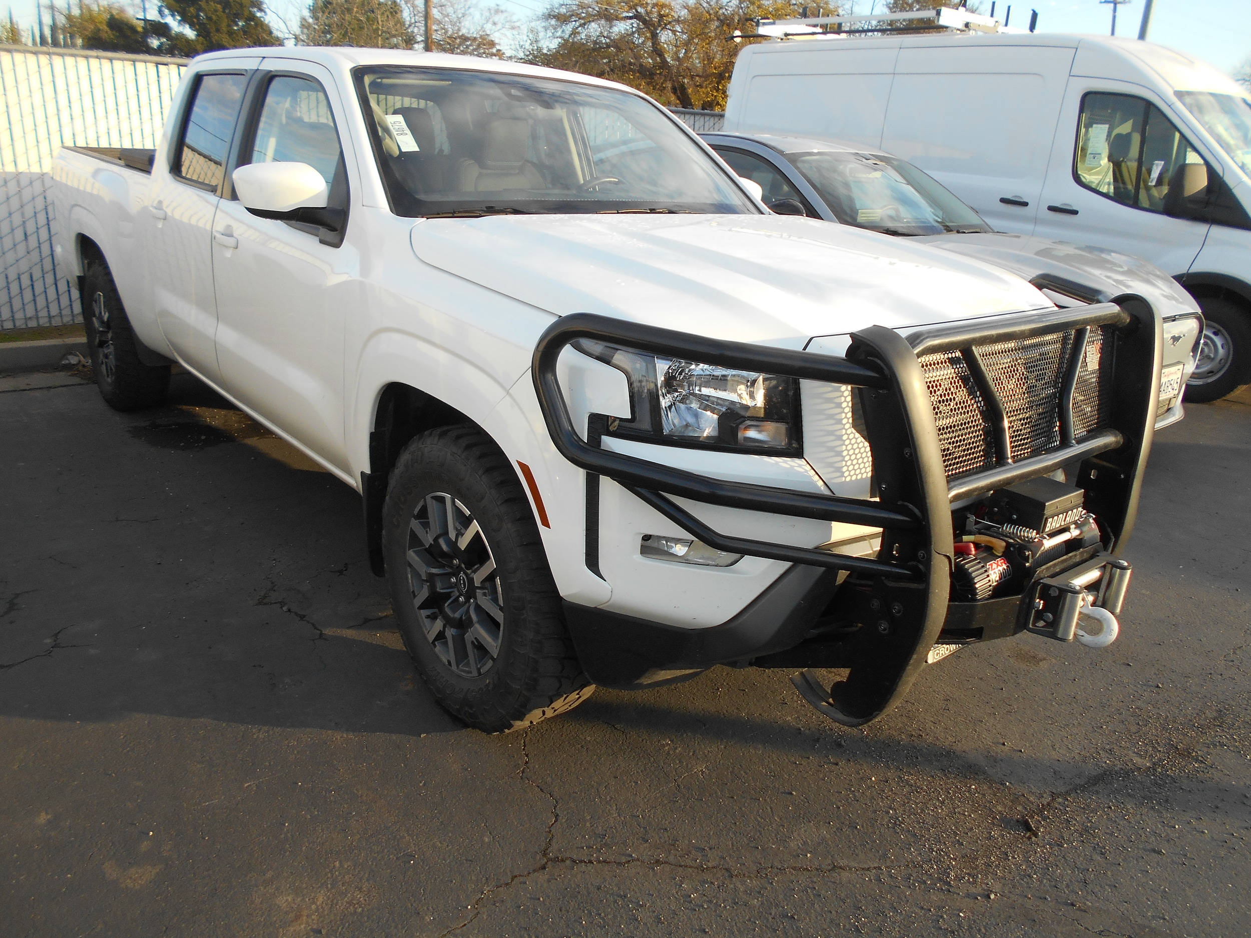 2023 Nissan Frontier SV's photo