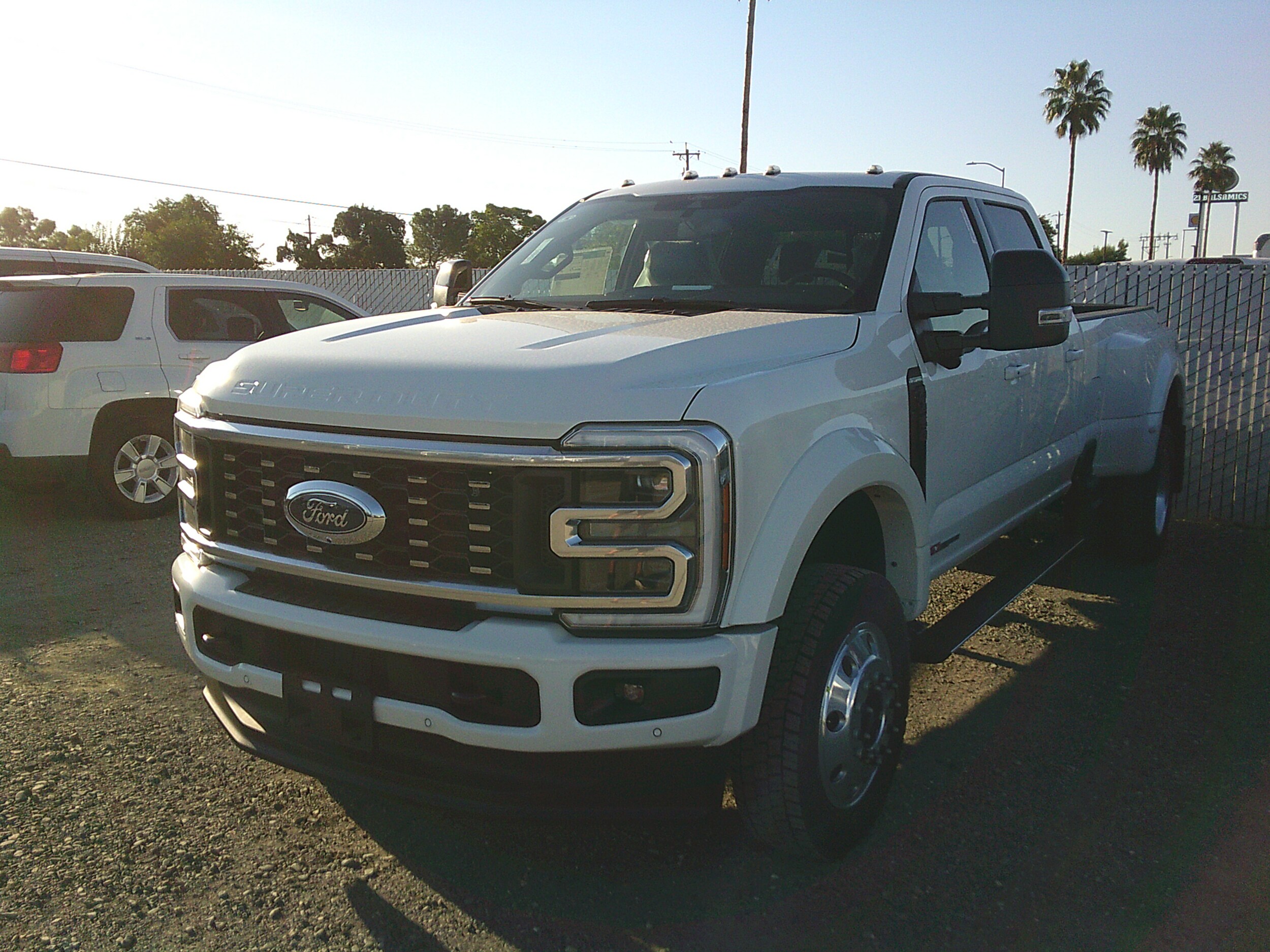 2026 Ford F-450 photo 3