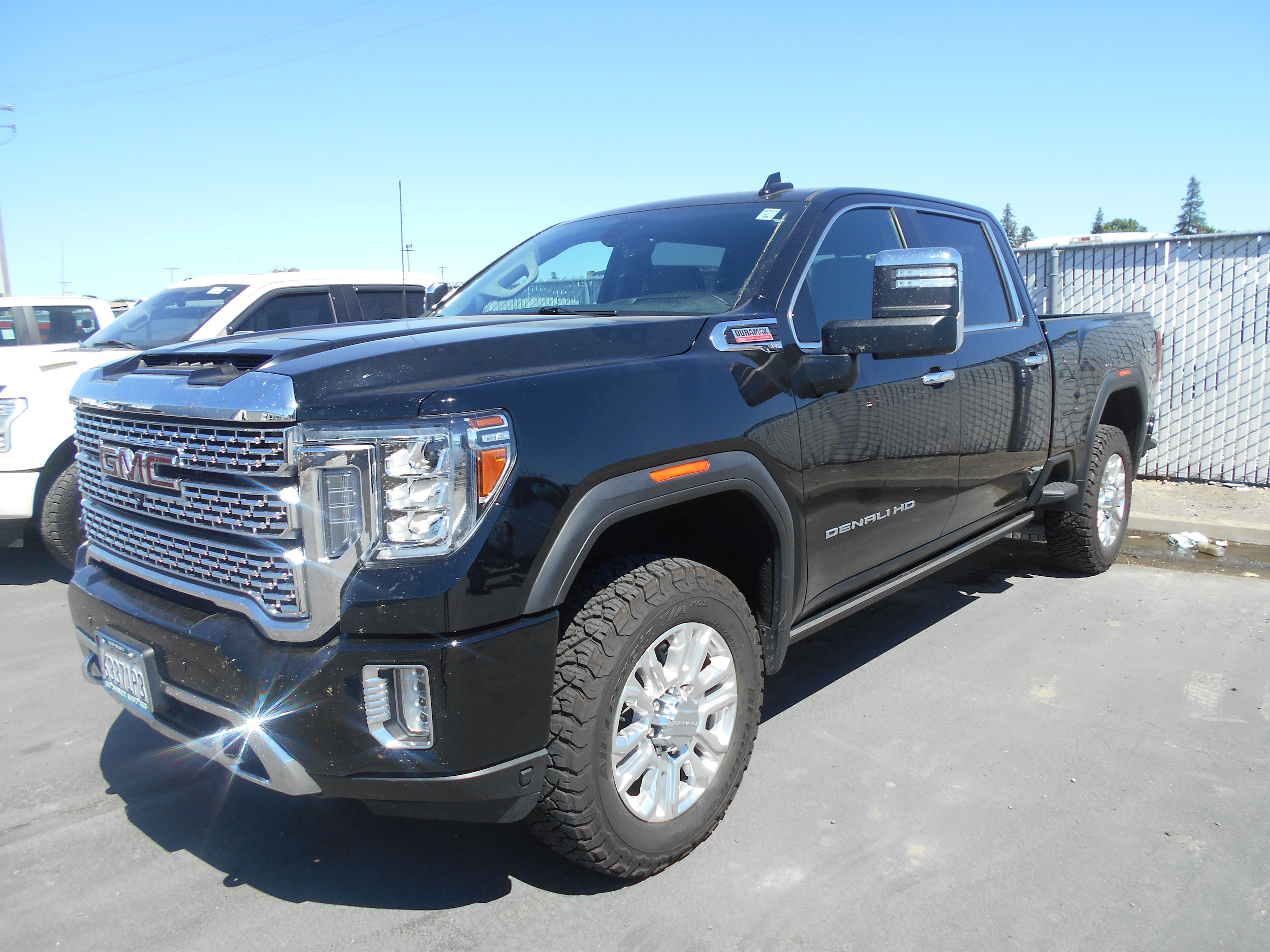 2022 GMC Sierra 4WD Crew Cab Standard Box Denali's photo