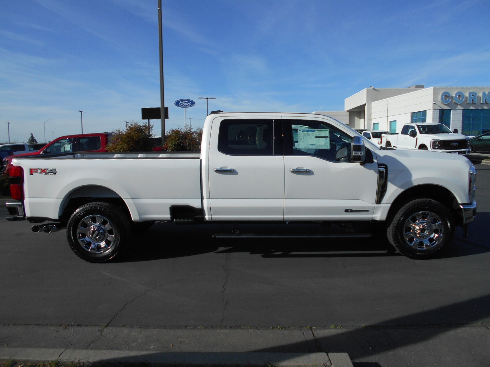 2025 Ford F-250 Lariat photo 2