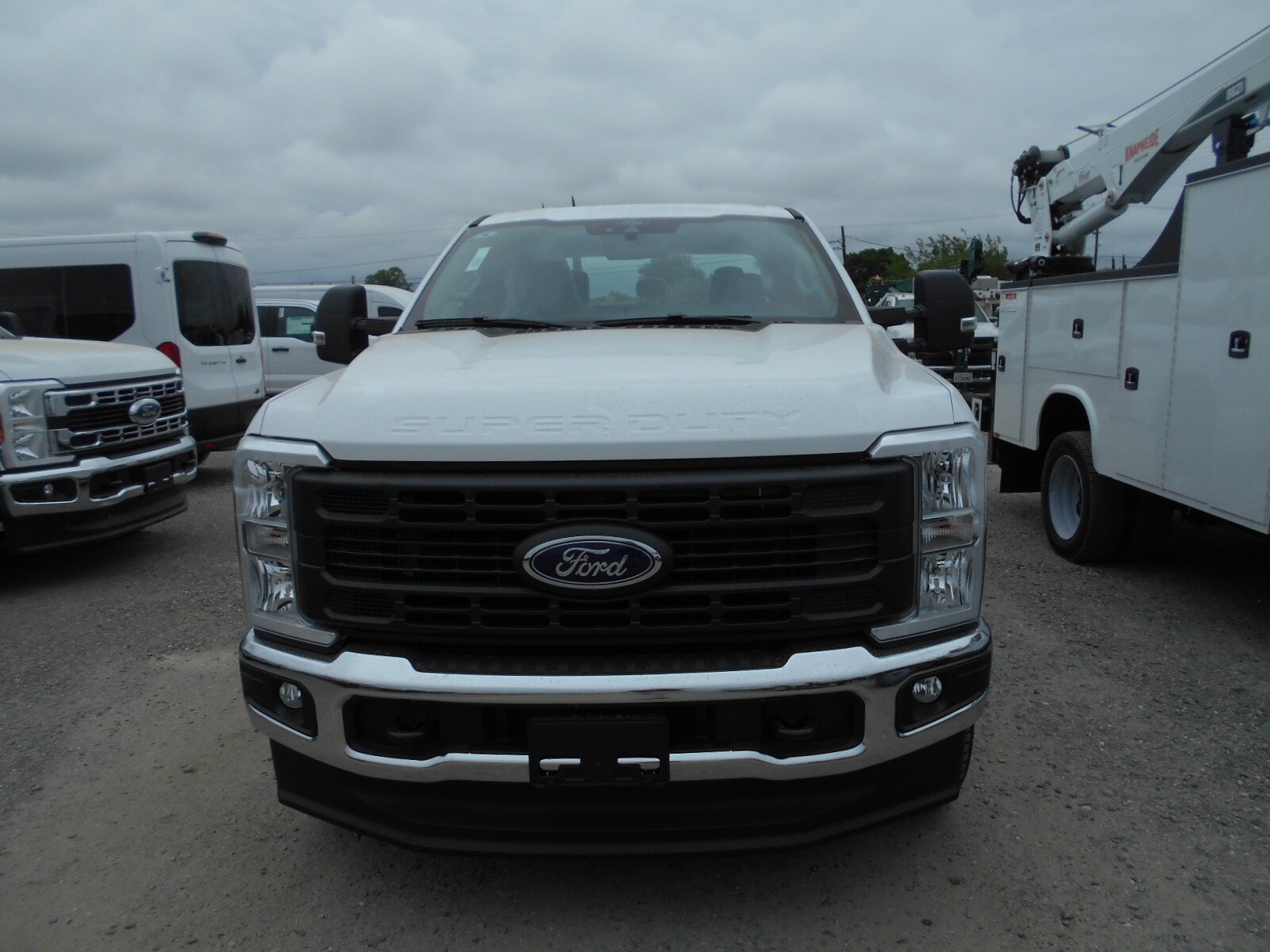 2025 Ford F-350 XL photo 2