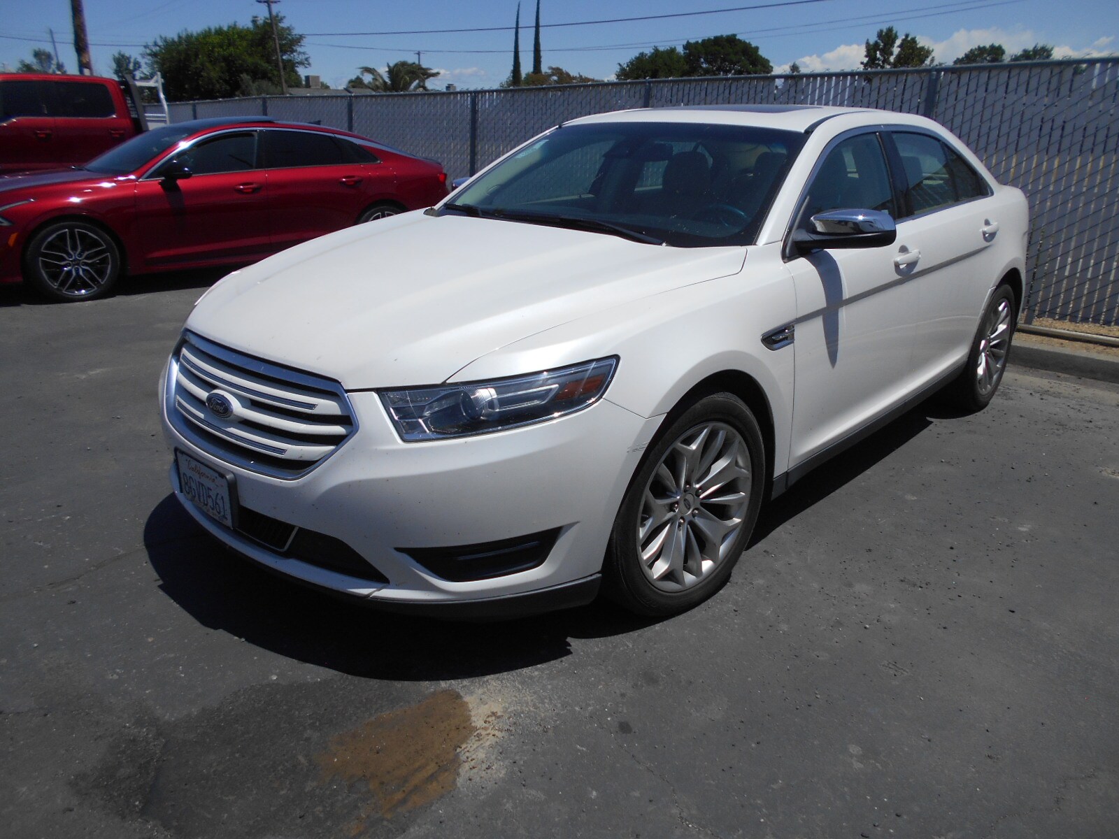 2017 Ford Taurus Limited photo 2