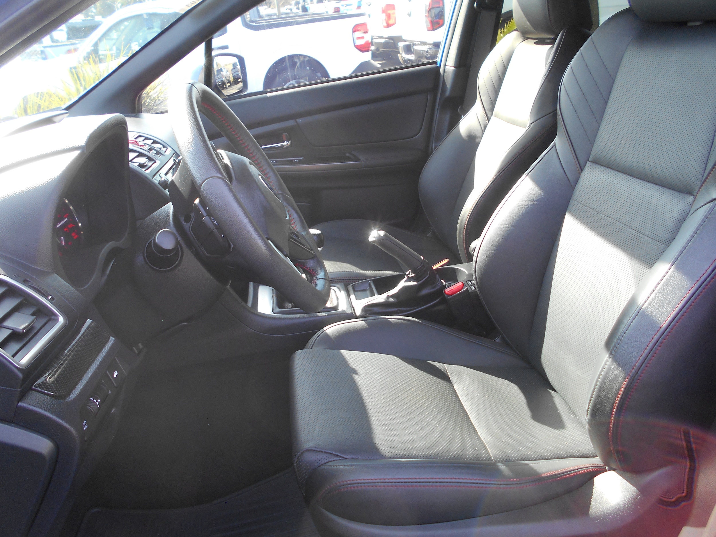 2017 Subaru WRX Leather photo 5