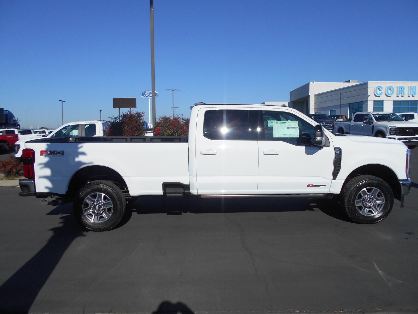 2025 Ford F-350 Lariat photo 2