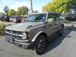 2026 Ford Bronco Outer Banks SUV