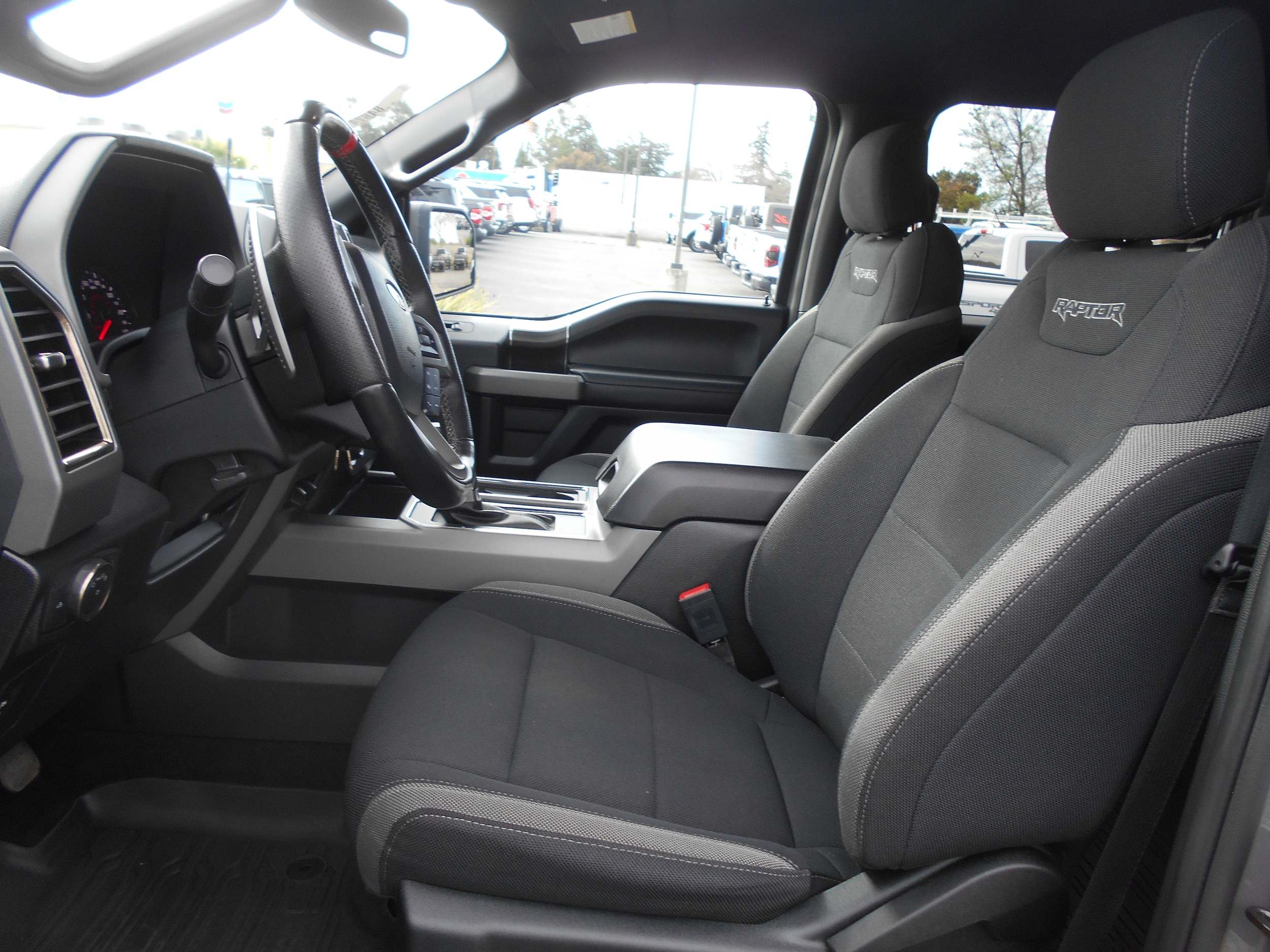 2020 Ford F-150 Cloth photo 6