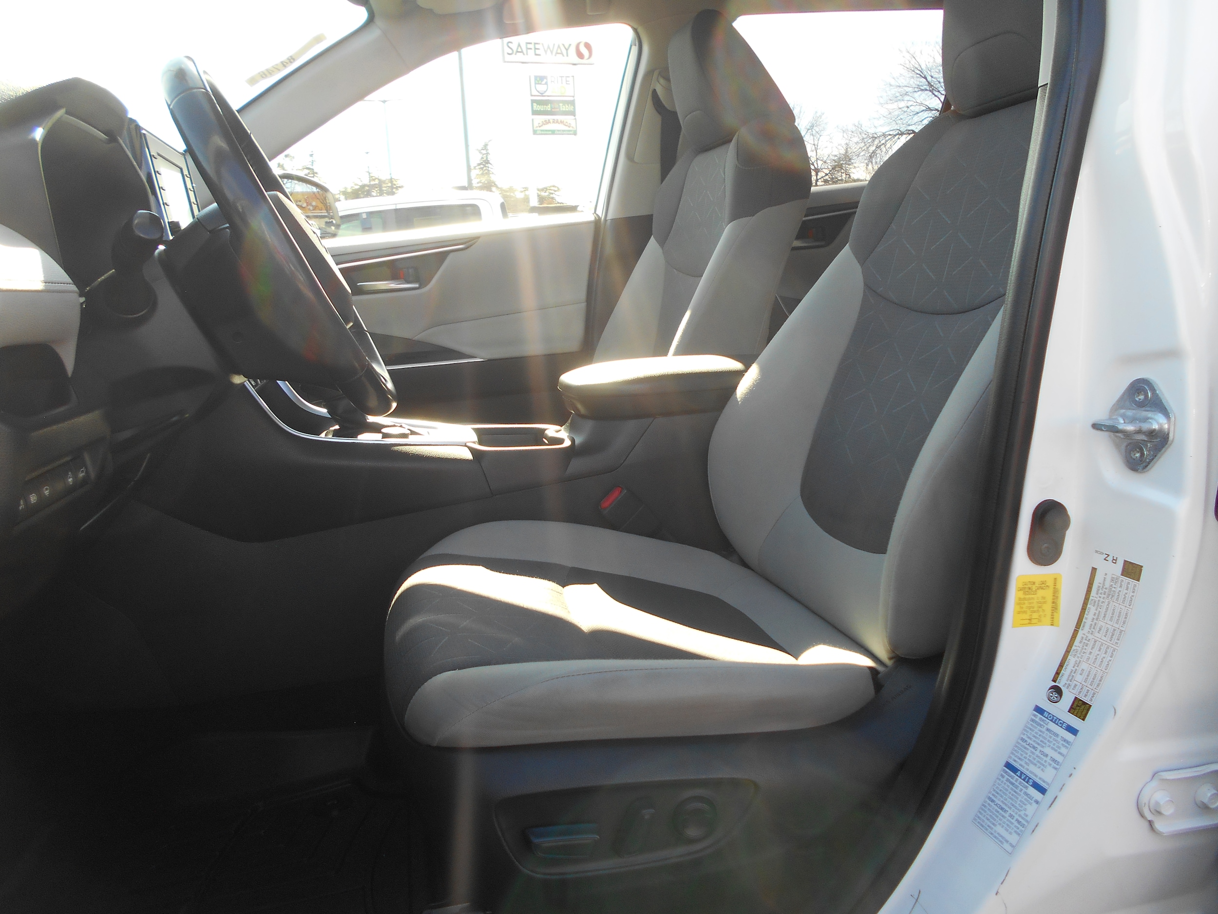 2021 Toyota RAV4 Hybrid Cloth photo 6