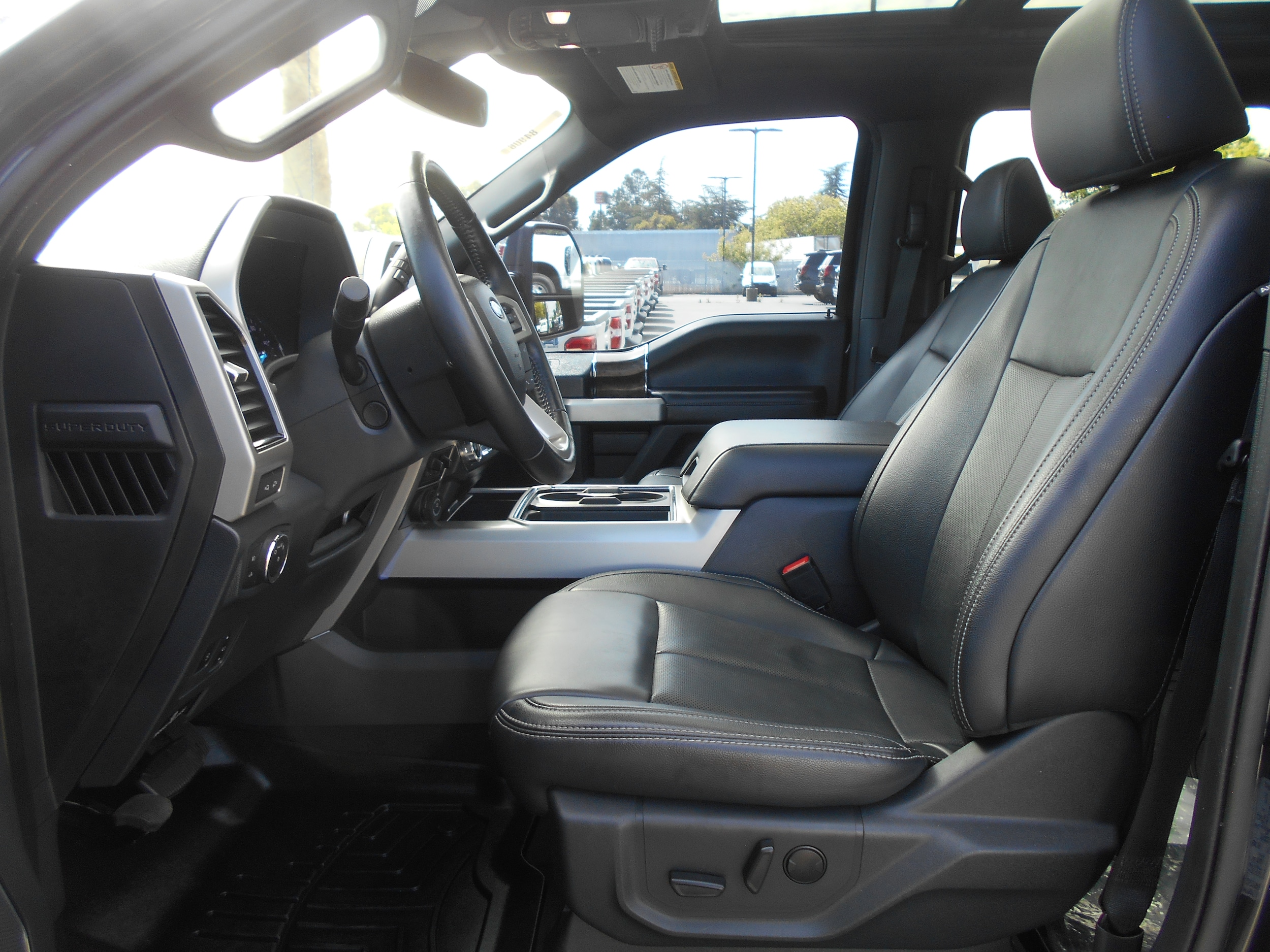2022 Ford F-450 Leather photo 5
