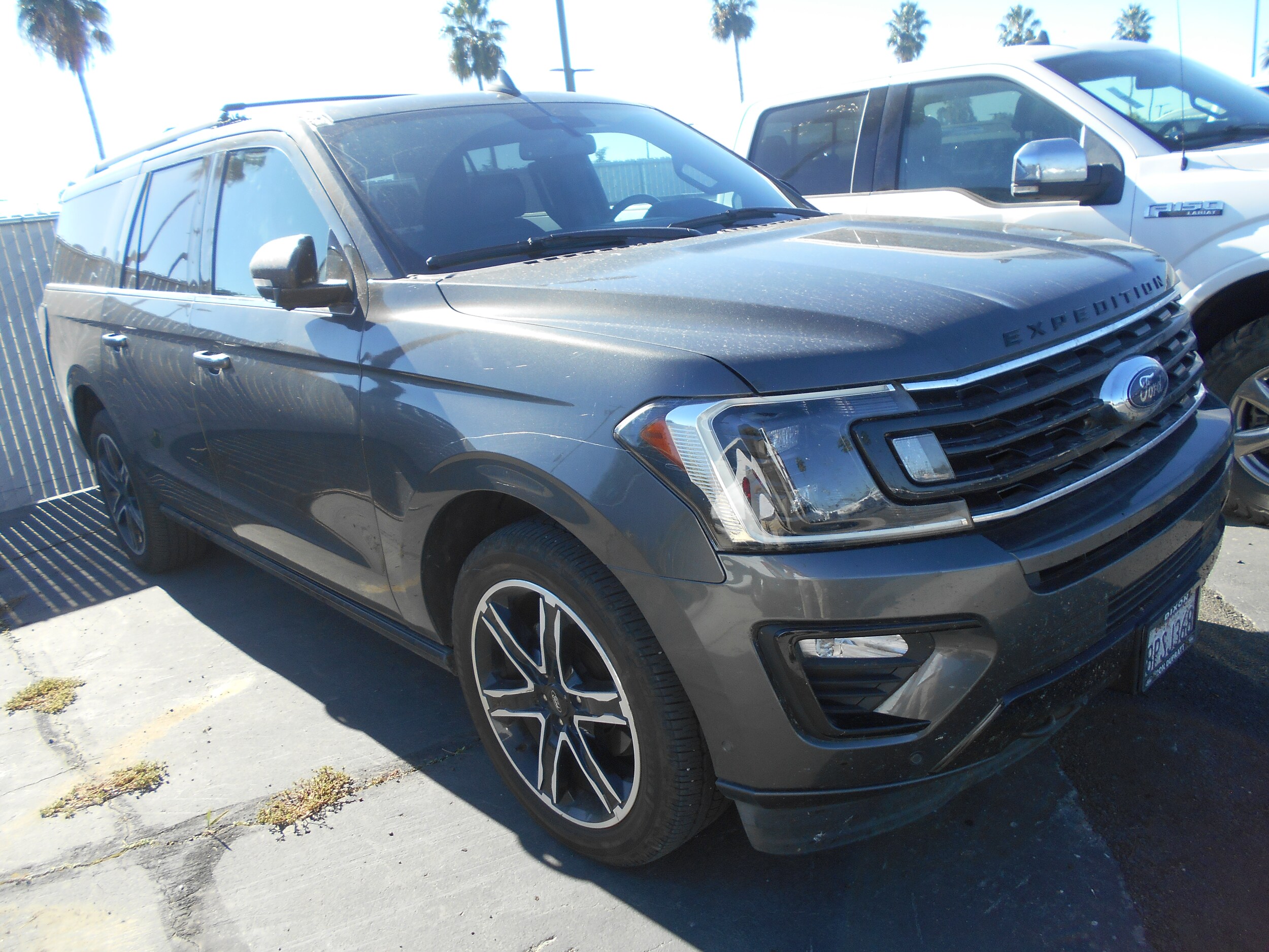 2020 Ford Expedition MAX Limited photo 2