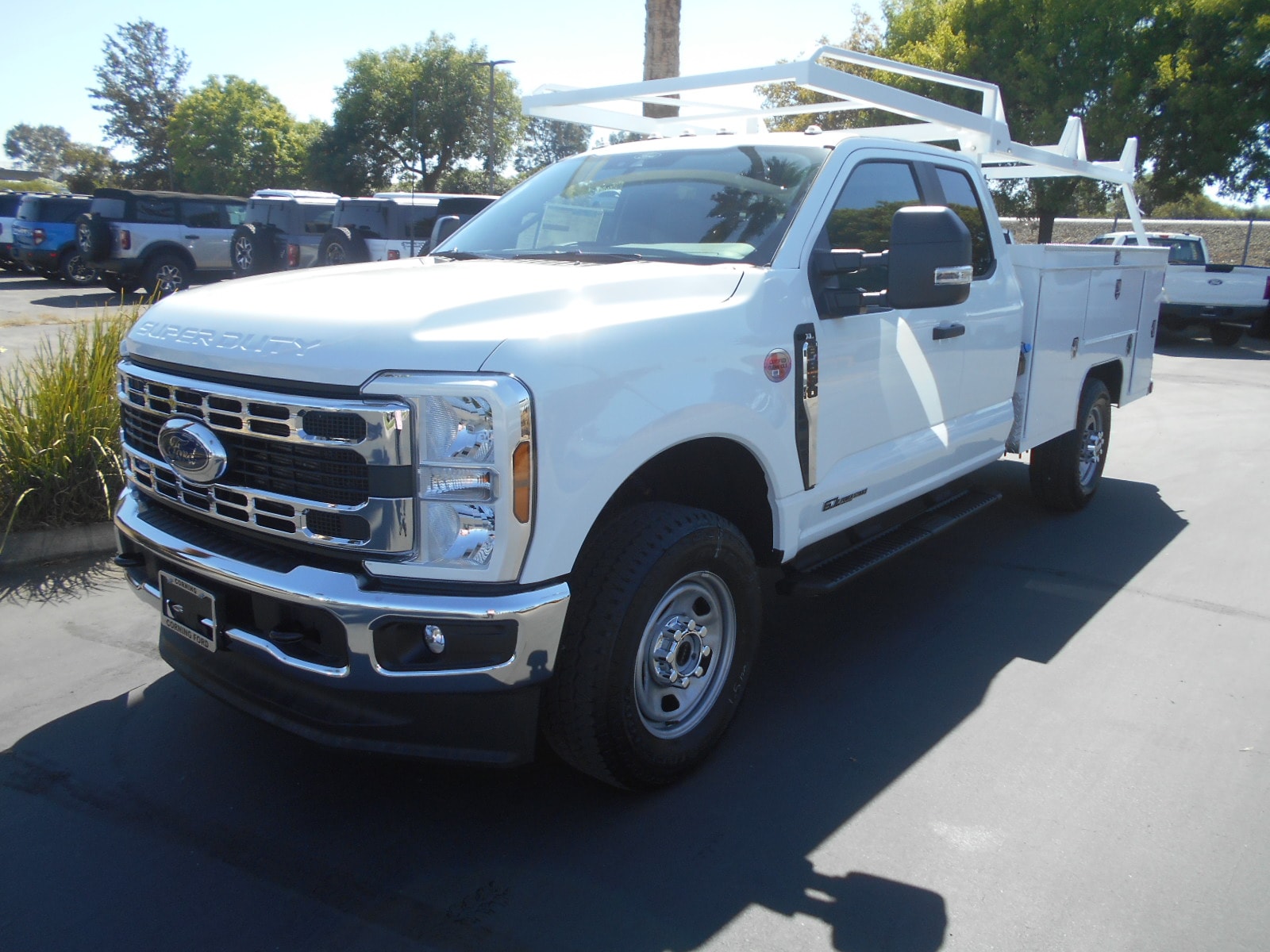 2025 Ford F-350 Chassis Super Cab 
